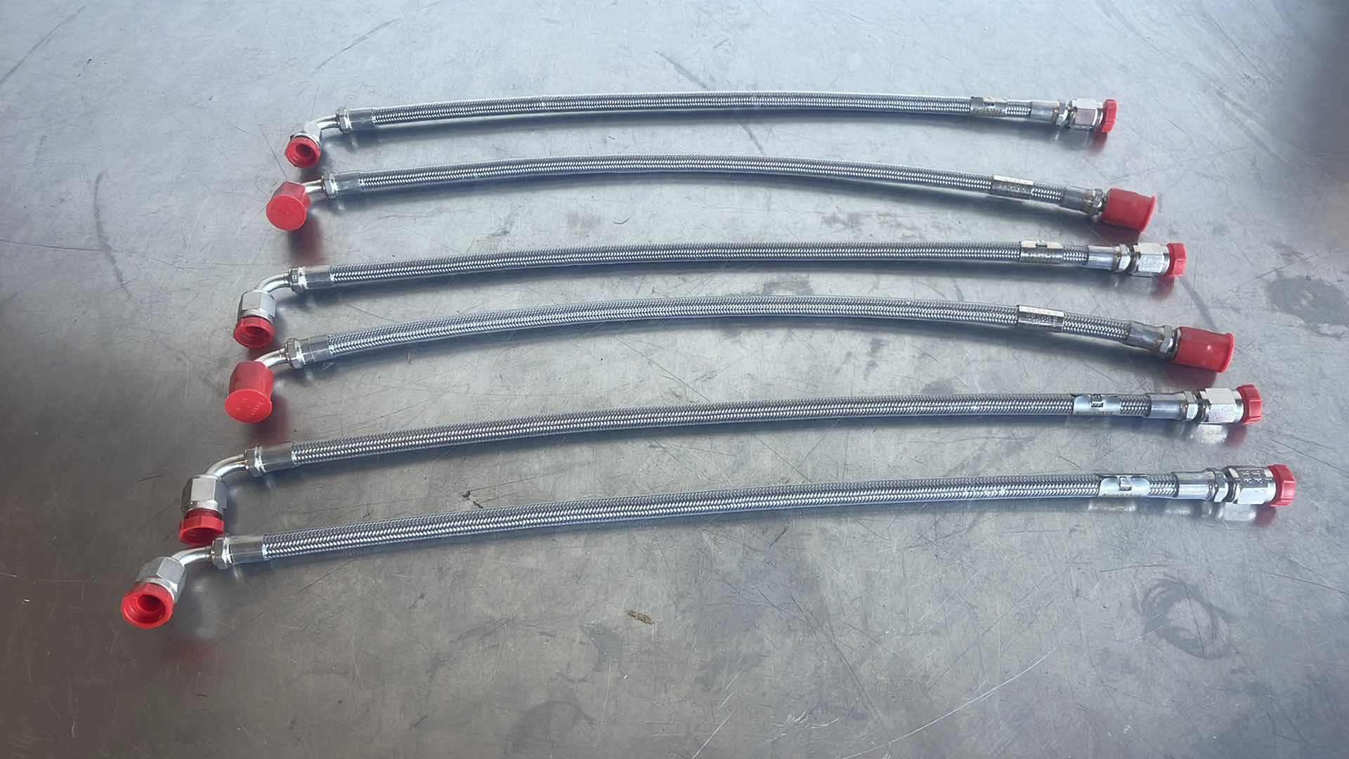 Photo 1 of AIRCRAFT HYDROLIC HOSE OP 1500PSI 98441 ASSY PN 124MR002–4CR–0163 (6)