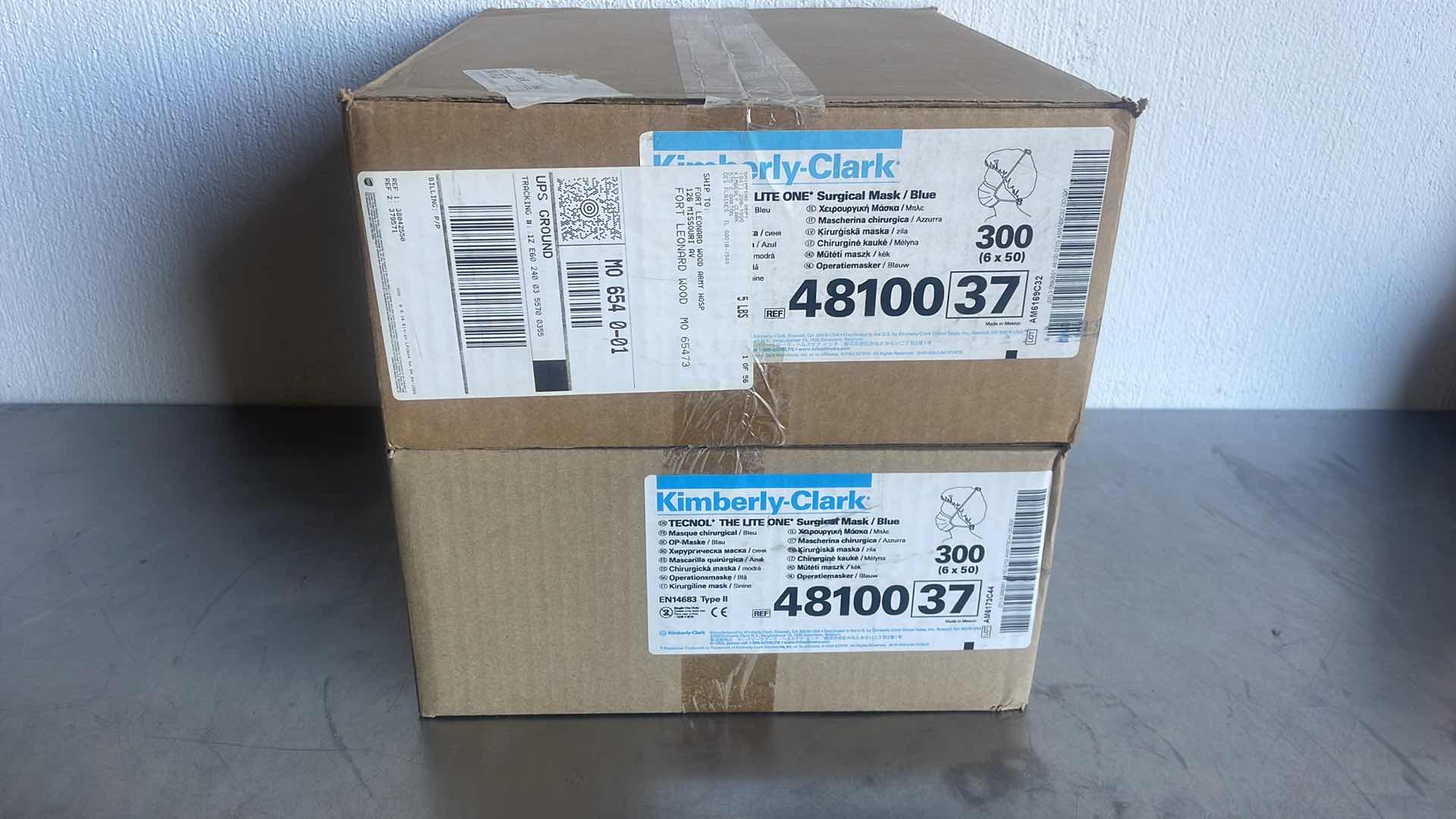 Photo 1 of KIMBERLY-CLARK® TECNOL* THE LITE ONE* SURGICAL MASK / BLUE 4810037 (600)