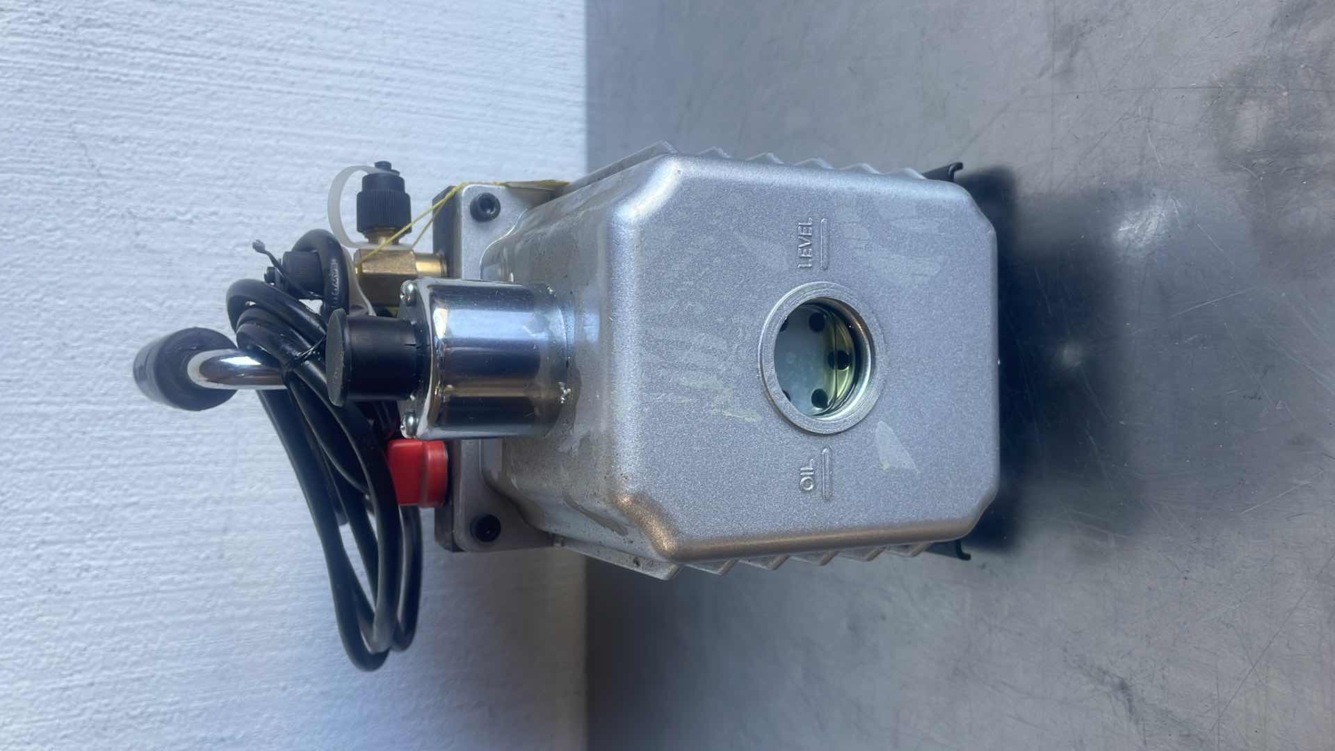 Photo 5 of ROTARY VACUUM PUMP MODEL VP5.0