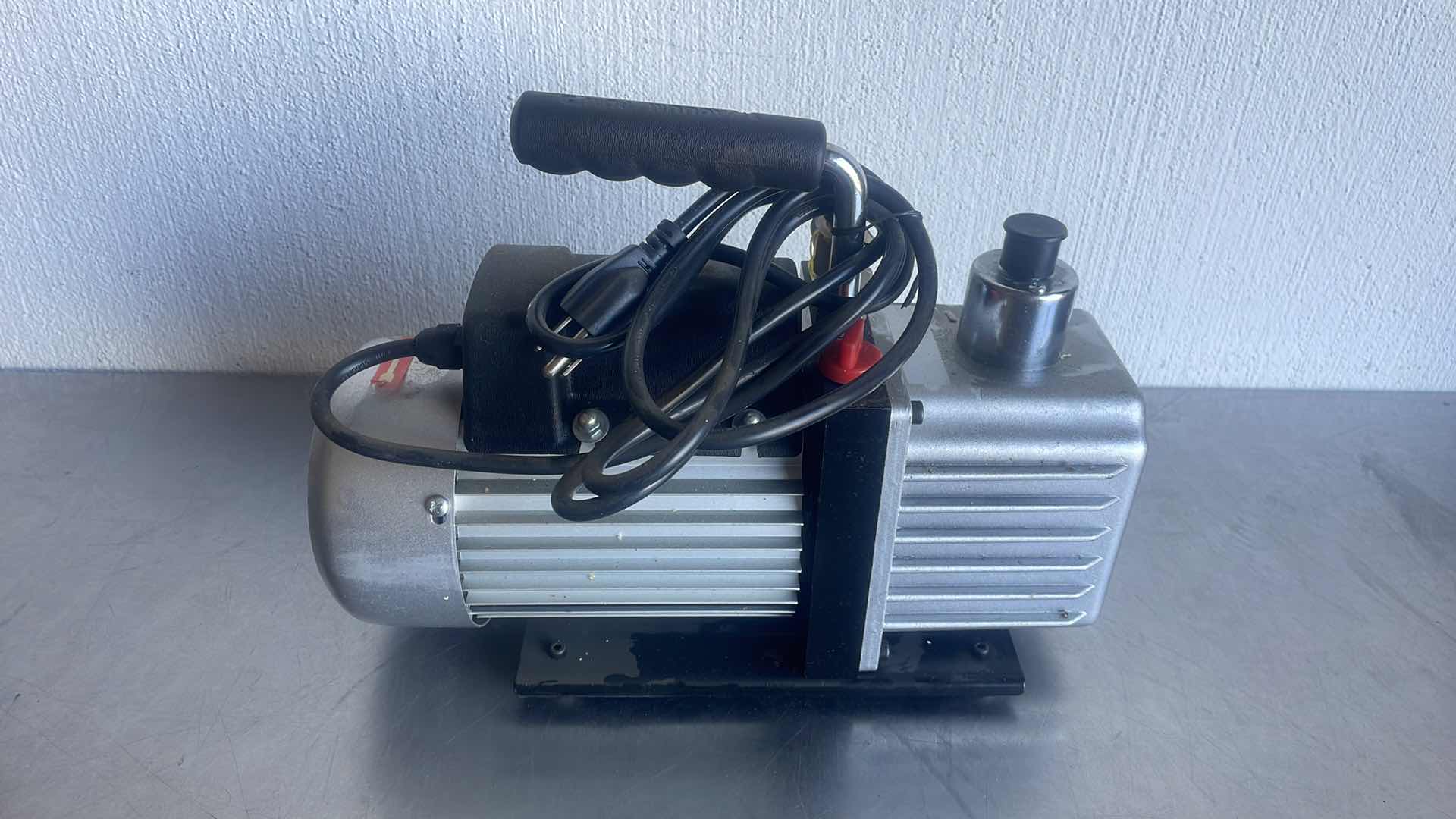 Photo 4 of ROTARY VACUUM PUMP MODEL VP5.0