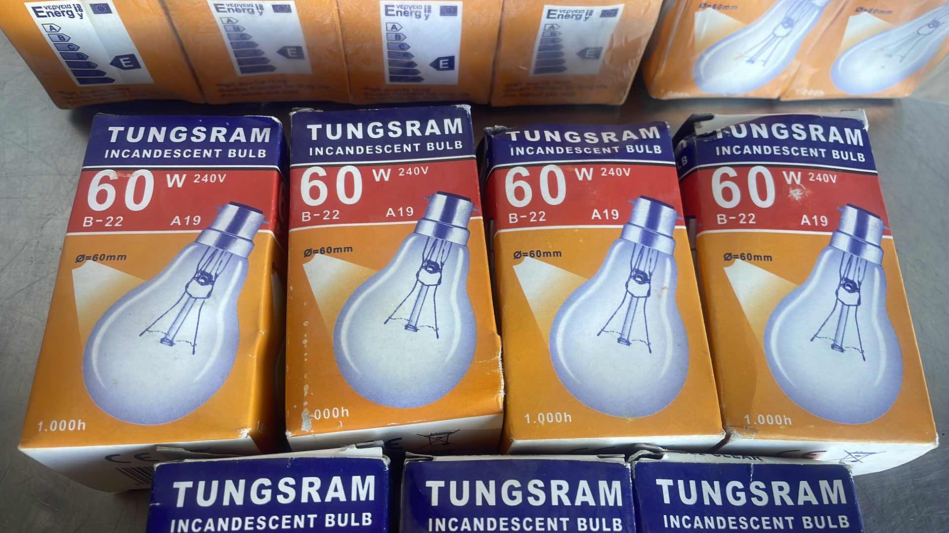 Photo 1 of TUNGSRAM INCANDESCENT BULBS 60 W (19)