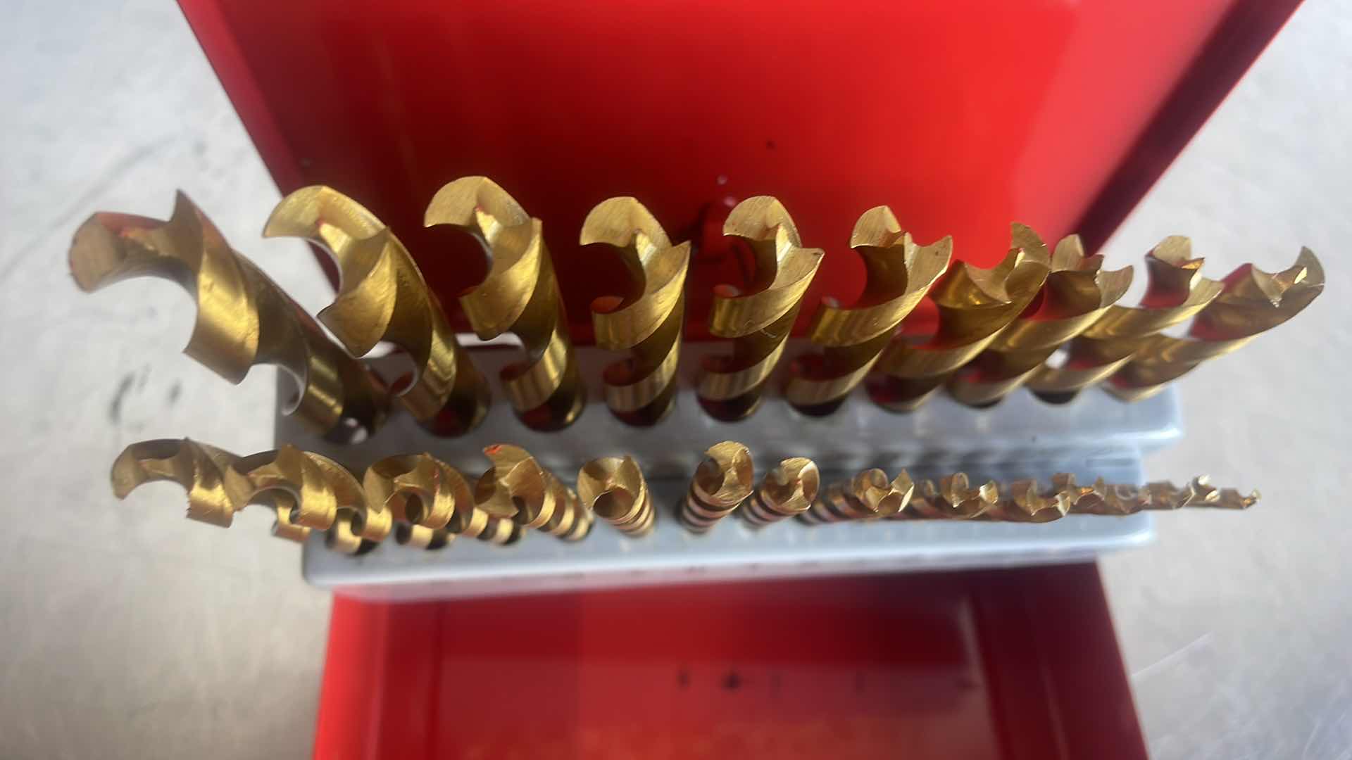 Photo 1 of PIONEER 25 PC BRAD POINT BIT SET
