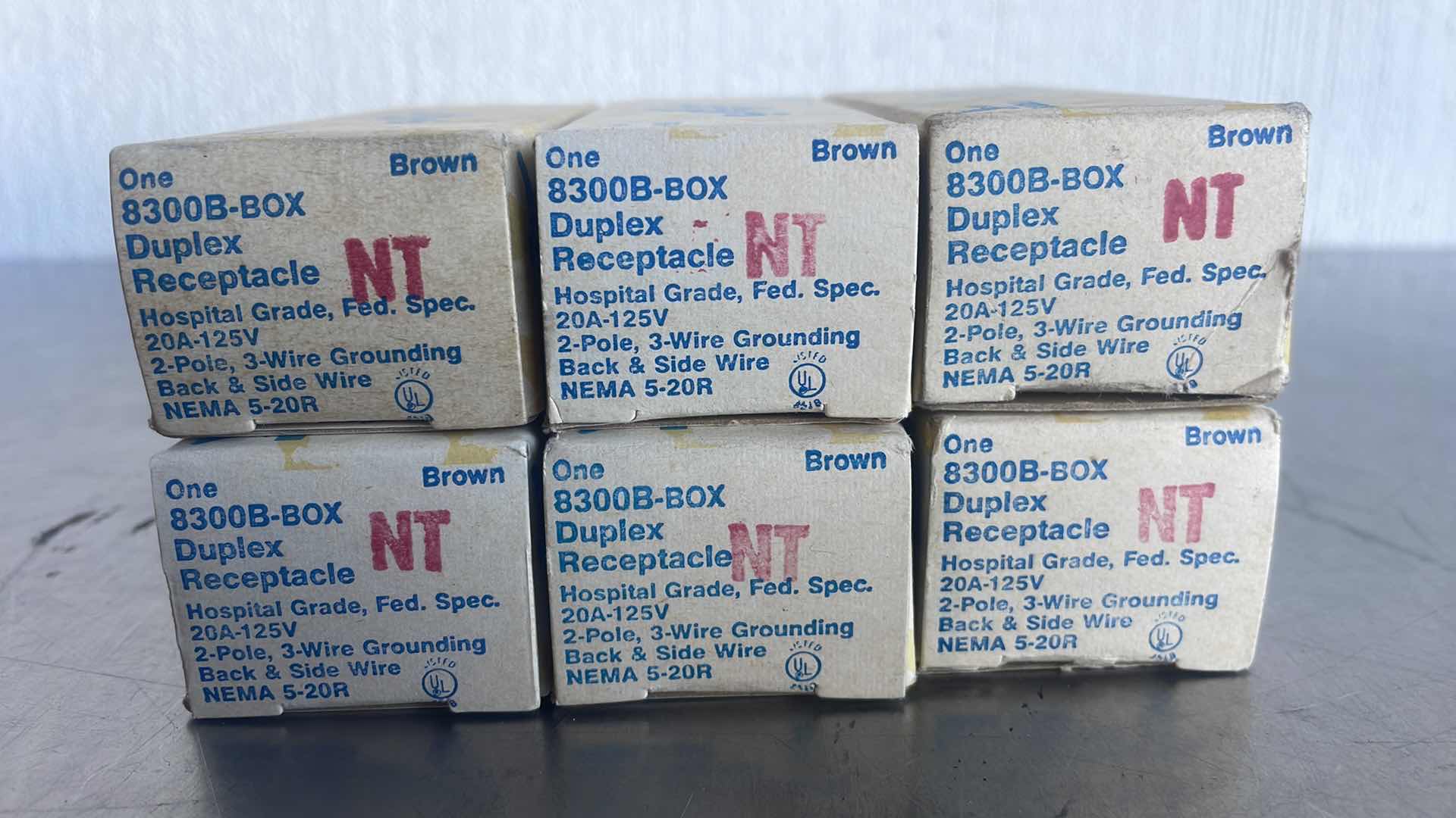 Photo 1 of ONE BROWN 8300B-BOX DUPLEX NT
RECEPTACLE HOSPITAL GRADE, FED. SPEC
20A-125V 2-POLE, 3-WIRE GROUNDING BACK &
SIDE WIRE (6)