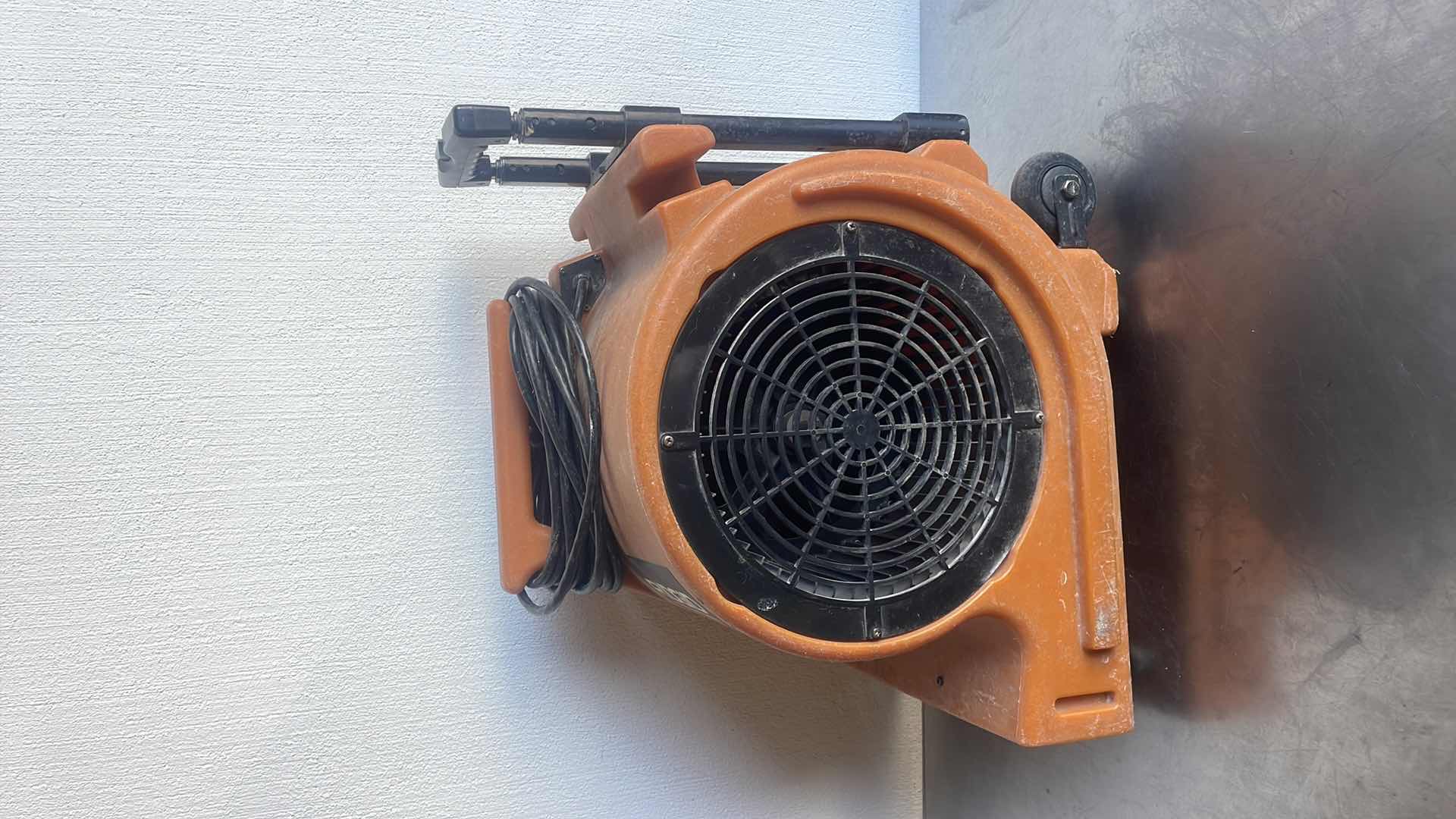 Photo 1 of RIDGID 3 SPEED AIR MOVER