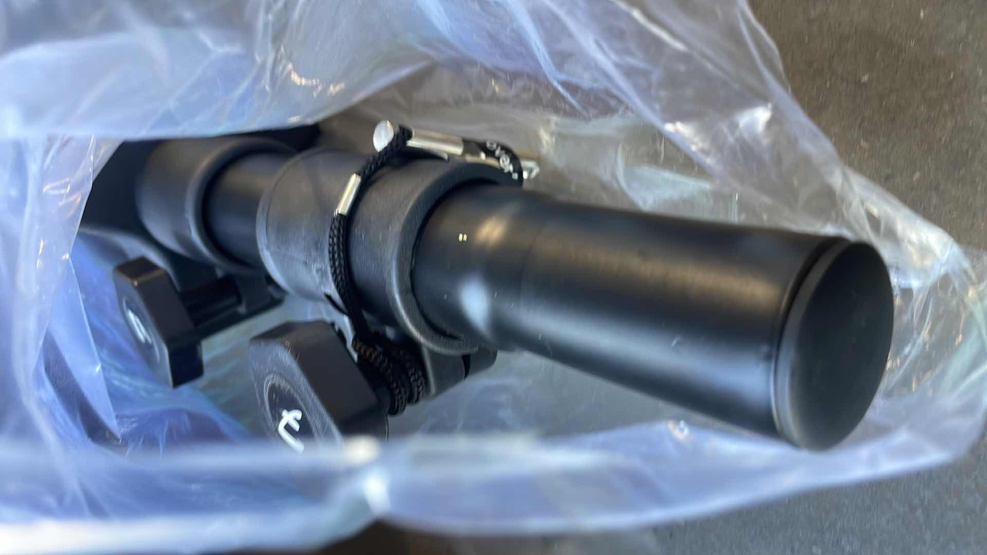 Photo 1 of FENDER ST-275 SPEAKER STAND KIT WITH CARRYING CASE FOR PASSPORT P.A
SYSTEMS