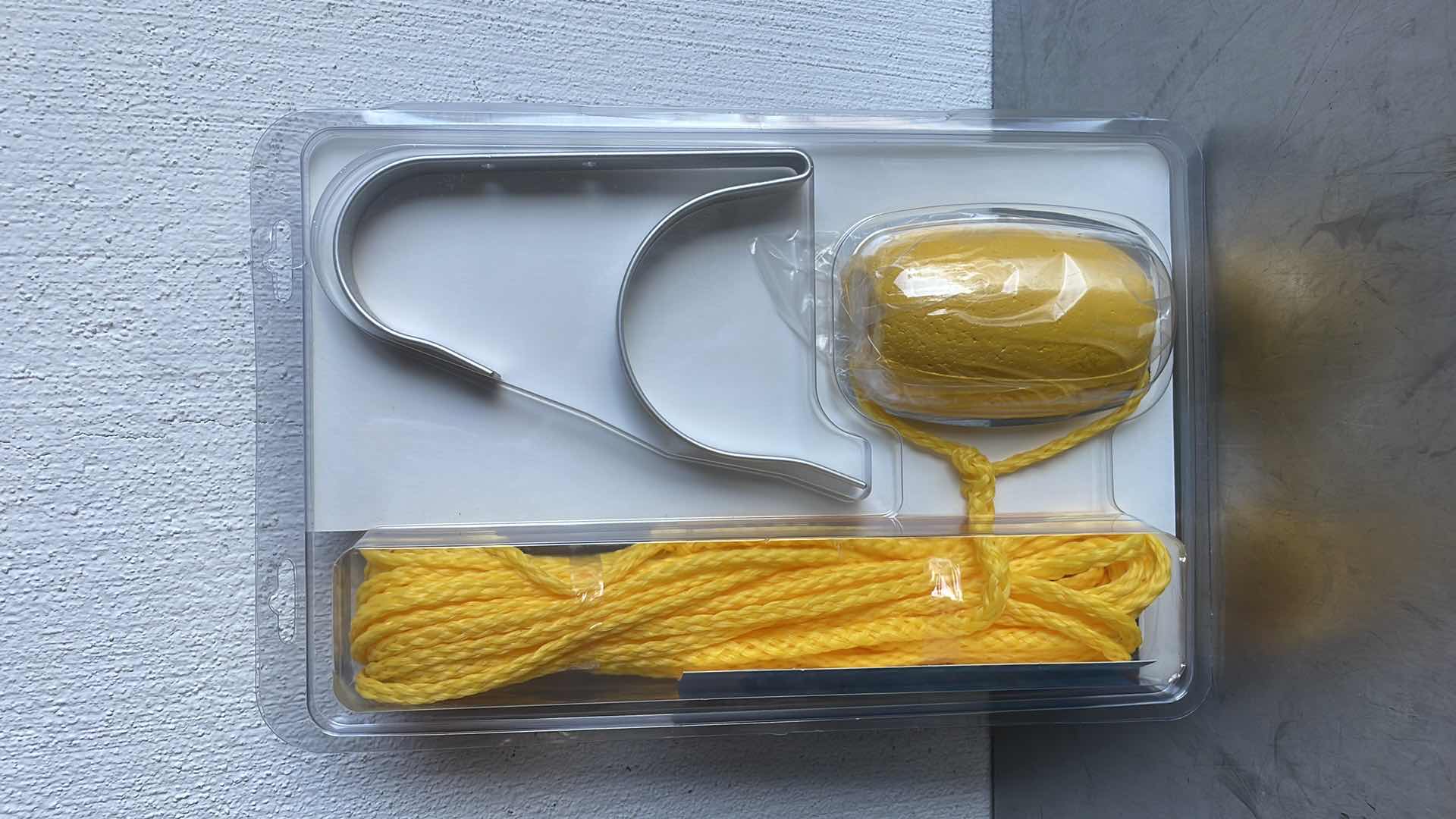 Photo 1 of JIM-BUOY 800-60 HEAVING LINE AND BRACKET - 60', YELLOW