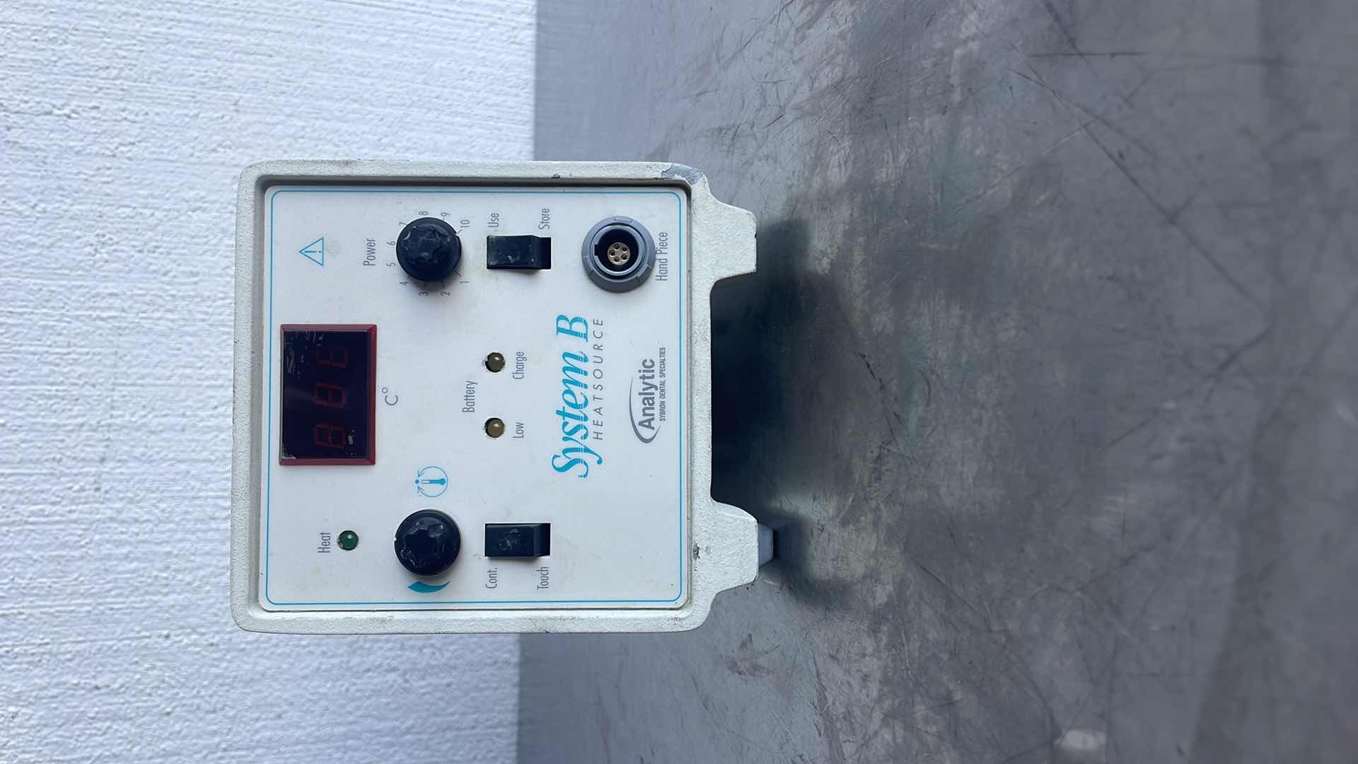 Photo 1 of SYBRON- ANALYTIC SYSTEM B HEATSOURCE DOWNPACK OBTURATION - "MAIN UNIT ONLY"