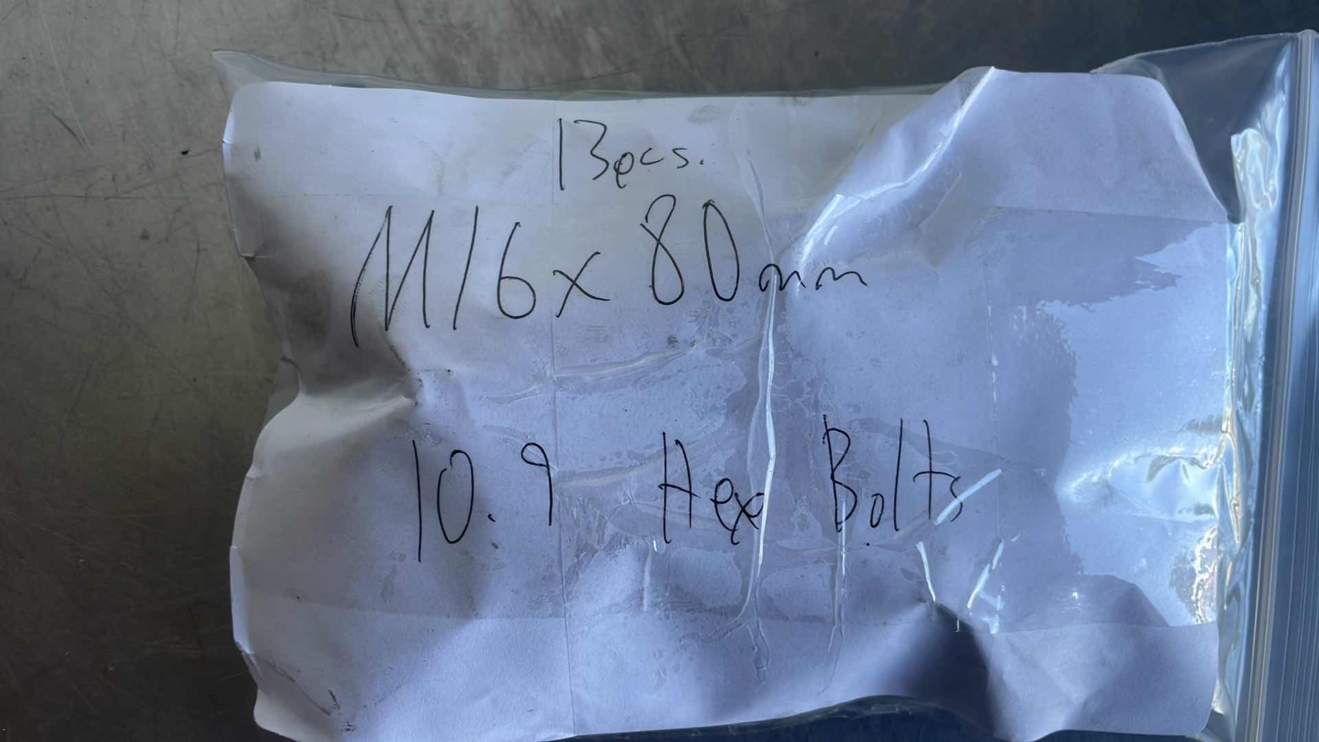 Photo 1 of M16X80MM
10.9 HEX BOLTS 13PCS