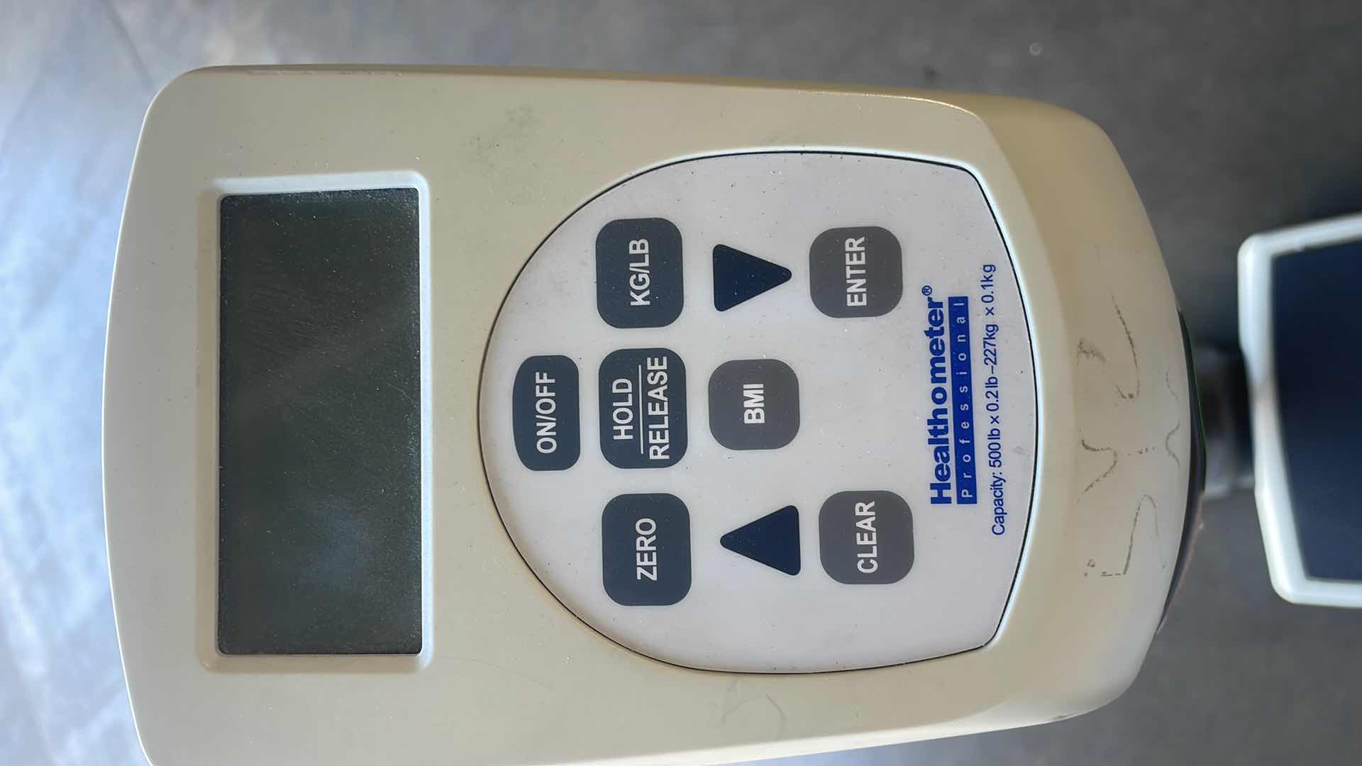 Photo 1 of HEALTHOMETER PROFESSIONAL 500LB CAPACITY SCALE