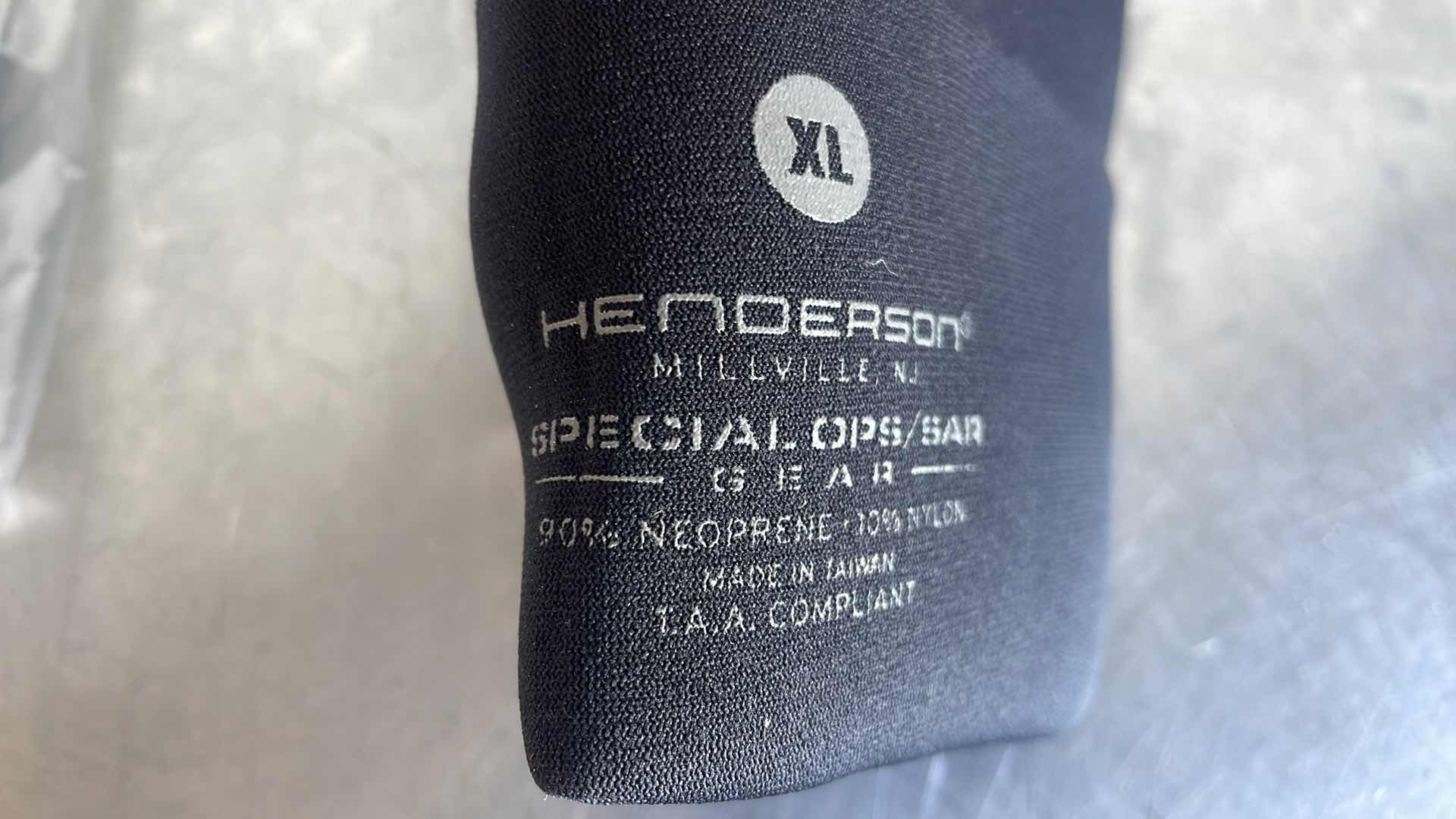 Photo 1 of HENDERSON DIVEWEAR
USG3ON-XL SPECIAL OPS /
SAR 5-FINGER NEOPRENE
GLOVES