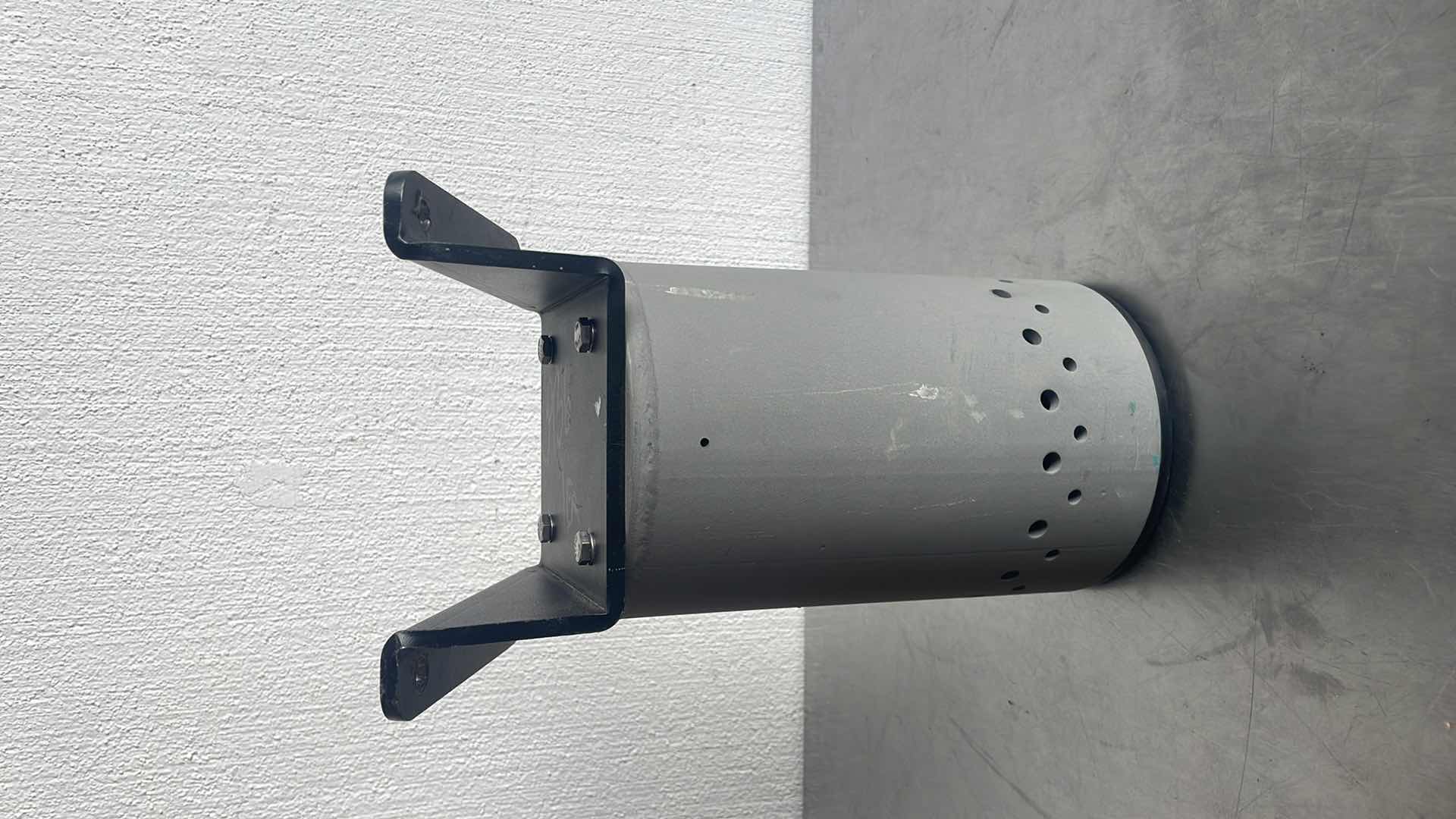 Photo 3 of APC-100 ARMOR PIERCING
CONTAINMENT SYSTEM