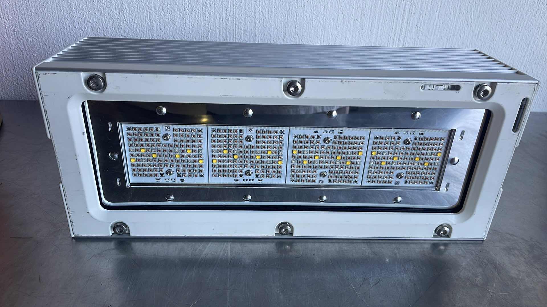 Photo 6 of LEMNIS OREON GL 600 2.1 LBW LED
GREENHOUSE GROW LIGHT WATER-COOLED
630W