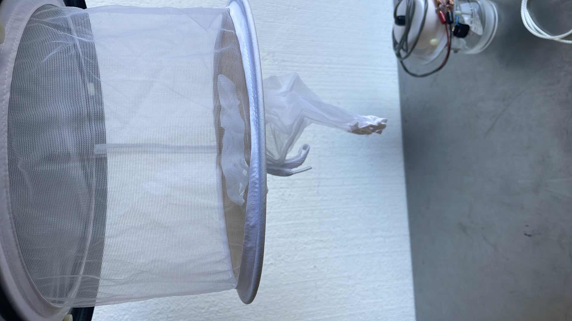 Photo 1 of JOHN W. HOCK 1312 12V MOSQUITO CDC UPDRAFT BLACKLIGHT (UV)
TRAP 4WATT