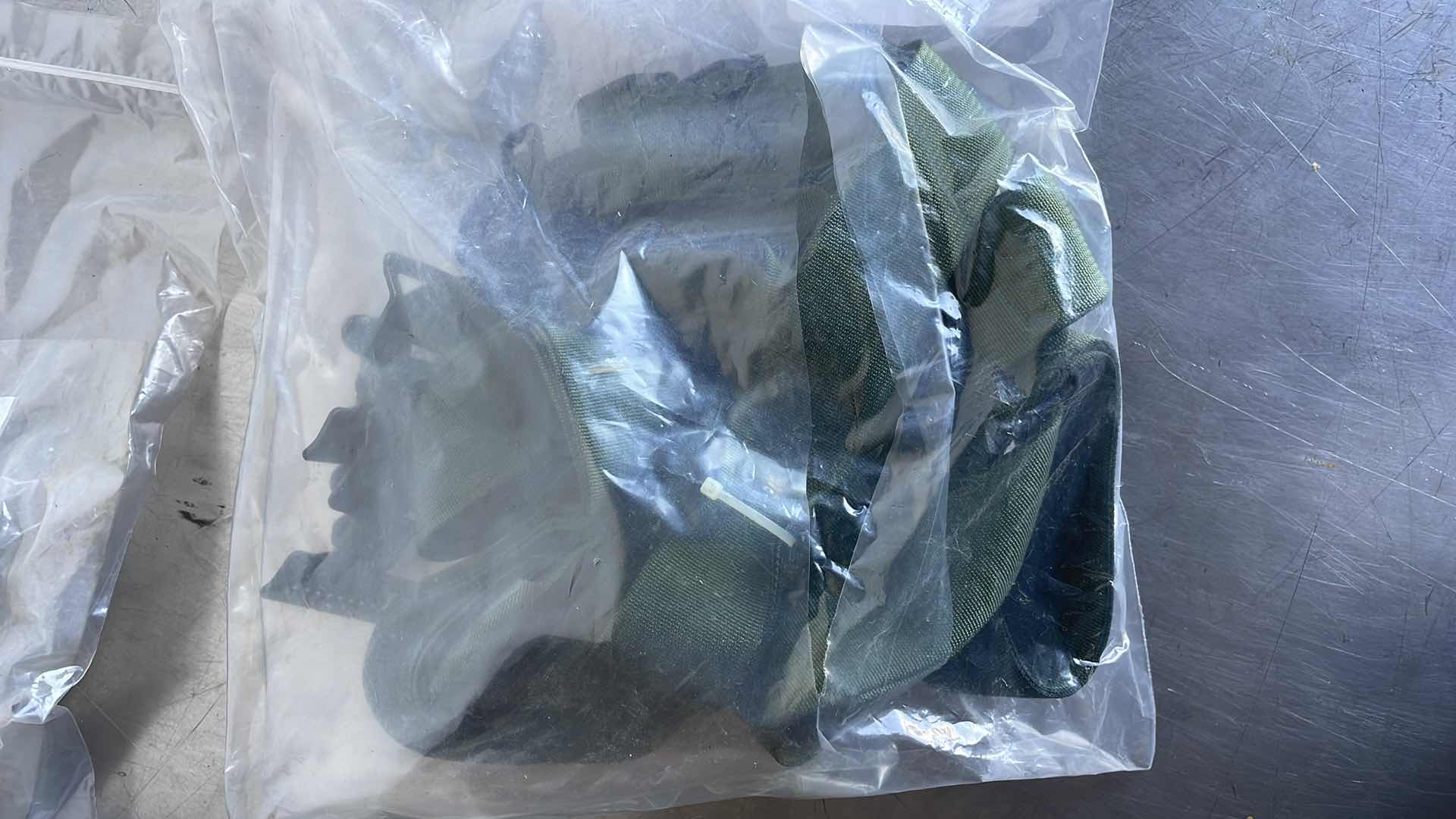 Photo 4 of MILTARY SPEC WEBBING STRAP 1.5" WIDE X 83" LONG W/ STEEL BUCKLE P/N 8690535 (16)