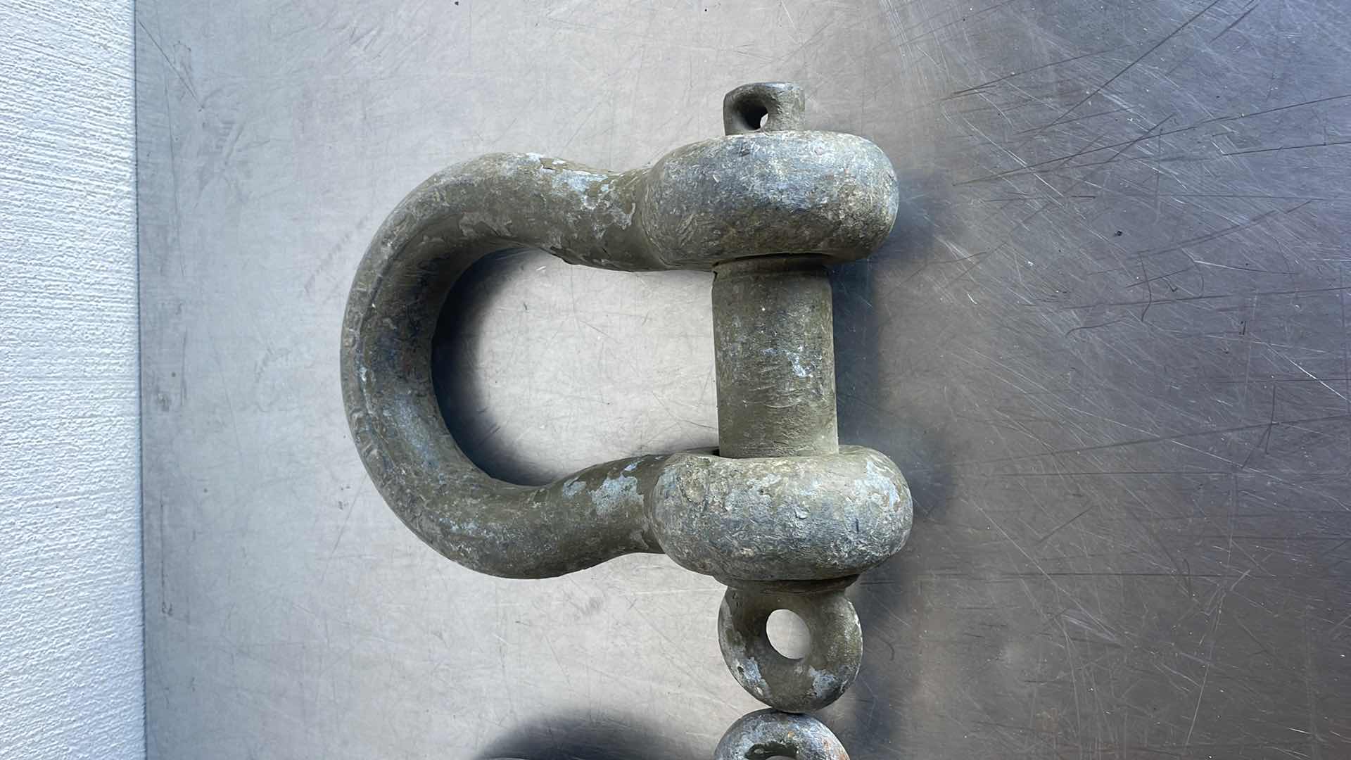 Photo 3 of SHACKLES 1-3/8 17 TON