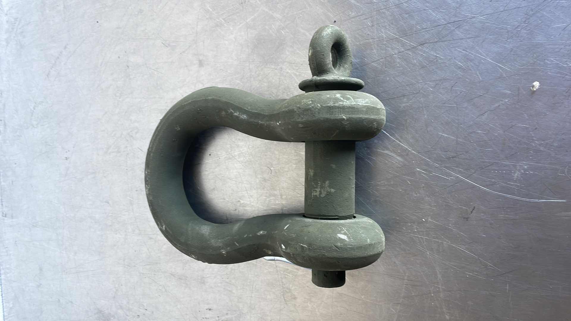 Photo 1 of CM 17 TON WLL SHACKLE 1-3/8”