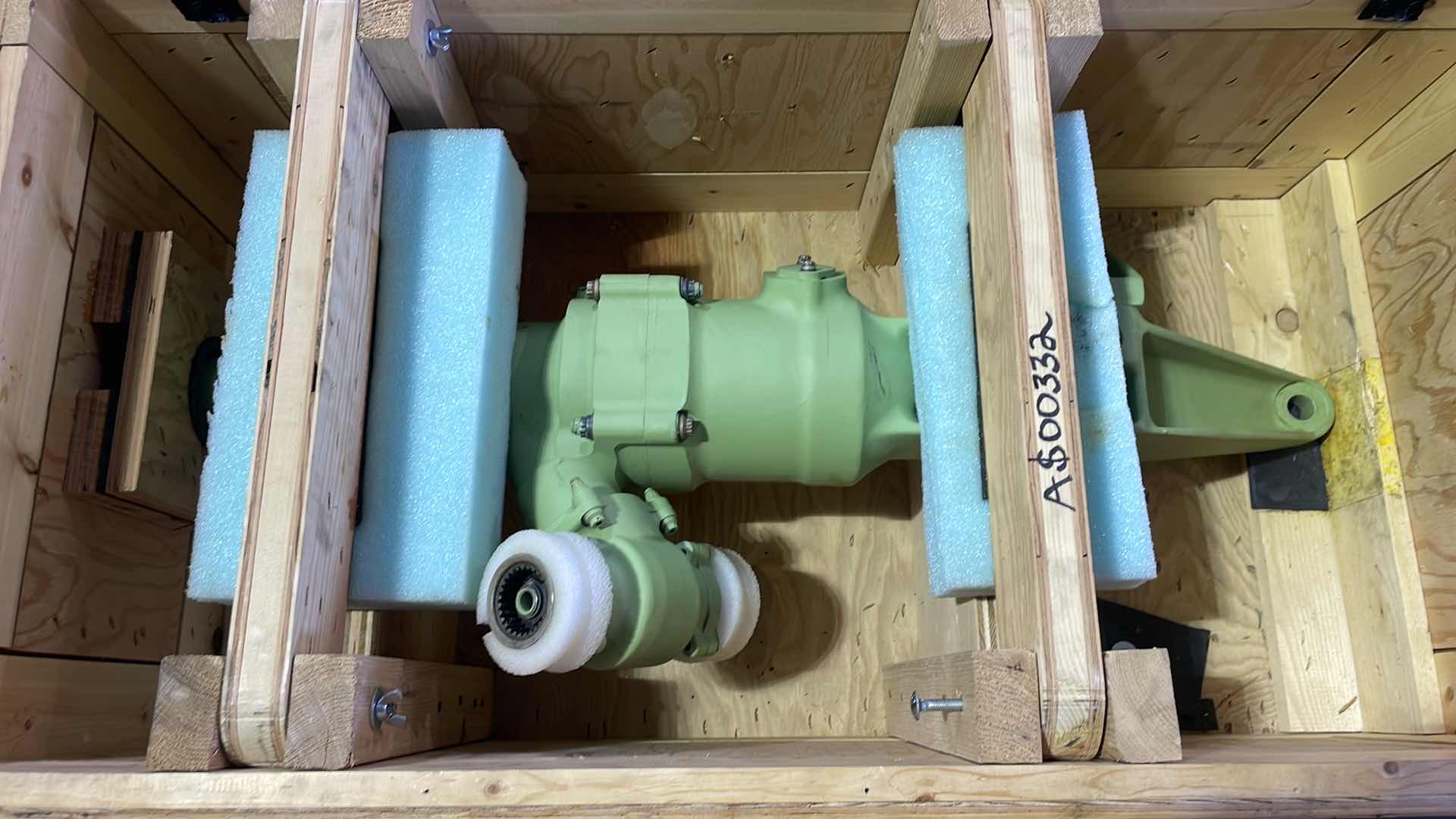 Photo 1 of BOEING 65B81127-41 L/H FLAP
INBOUND TE TRANSMISSION FOR
747-300-400 AIRCRAFT