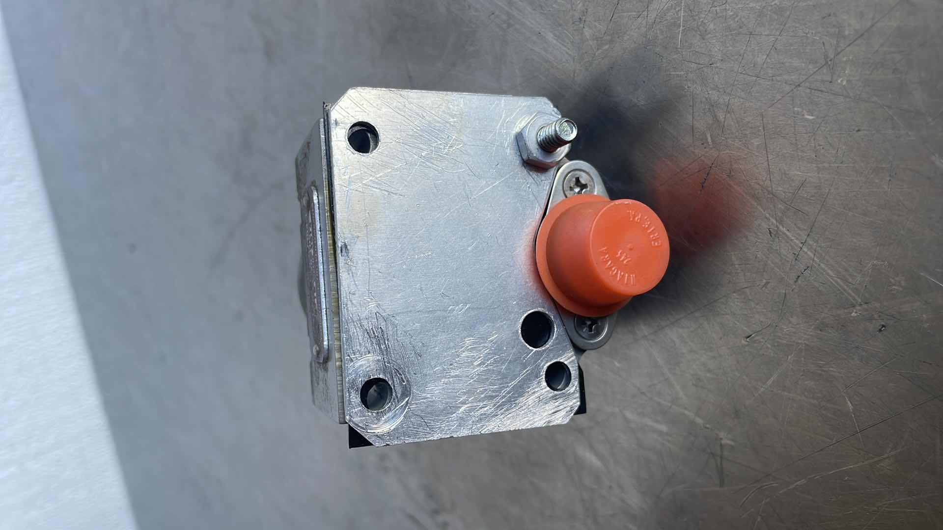 View 3 of MOOG 010-57354-1 FLOW CONTROL SERVOVALVE FOR BOEING 737 747 757 767 AIRCRAFT