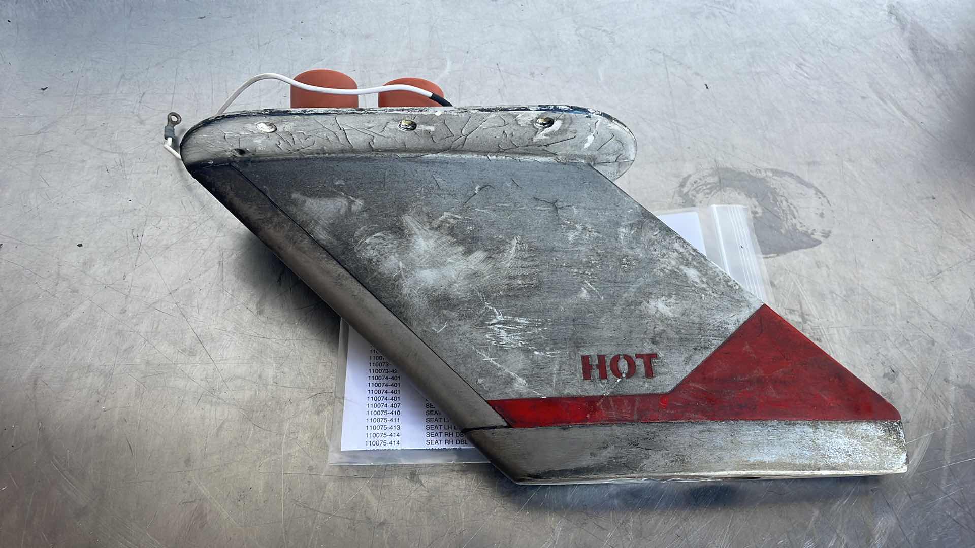 Photo 1 of ELECTROFILM 112190-5 HEATER
DRAIN MAST FOR C-17 MCDONNEL
DOUGLAS DC-10 AIRCRAFT