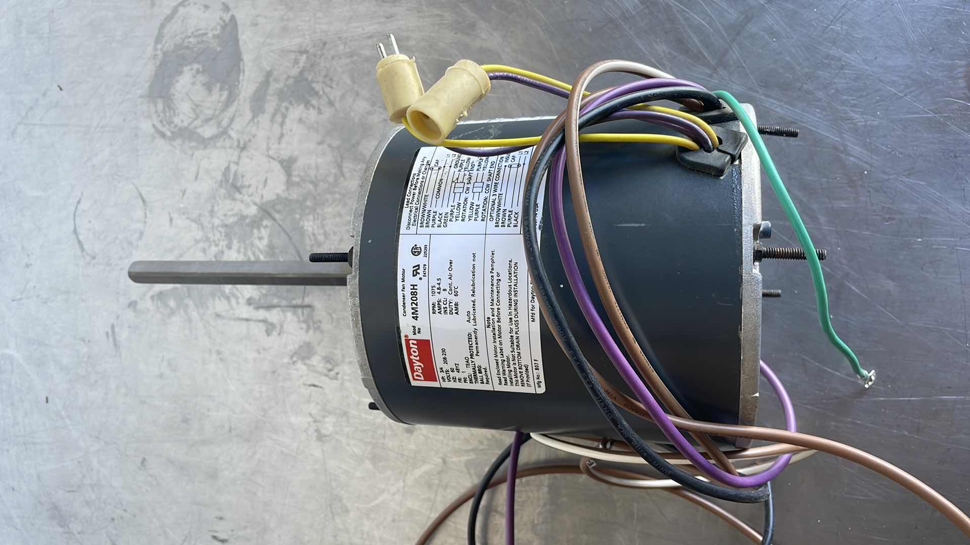 Photo 1 of DAYTON 3/4 HP CONDENSER FAN MOTOR 208/230 MODEL 4M208H