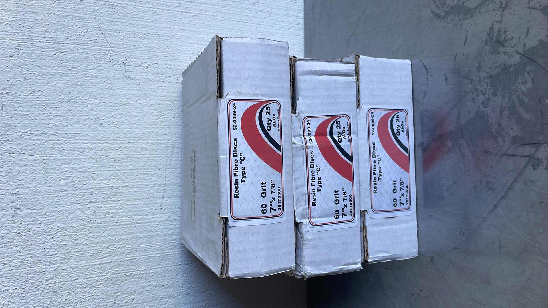 Photo 1 of 7" RESIN
FIBRE FIBER DISC 60
GRIT 7/8" GRINDING
SANDING DISCS TYPE
"C" (75)