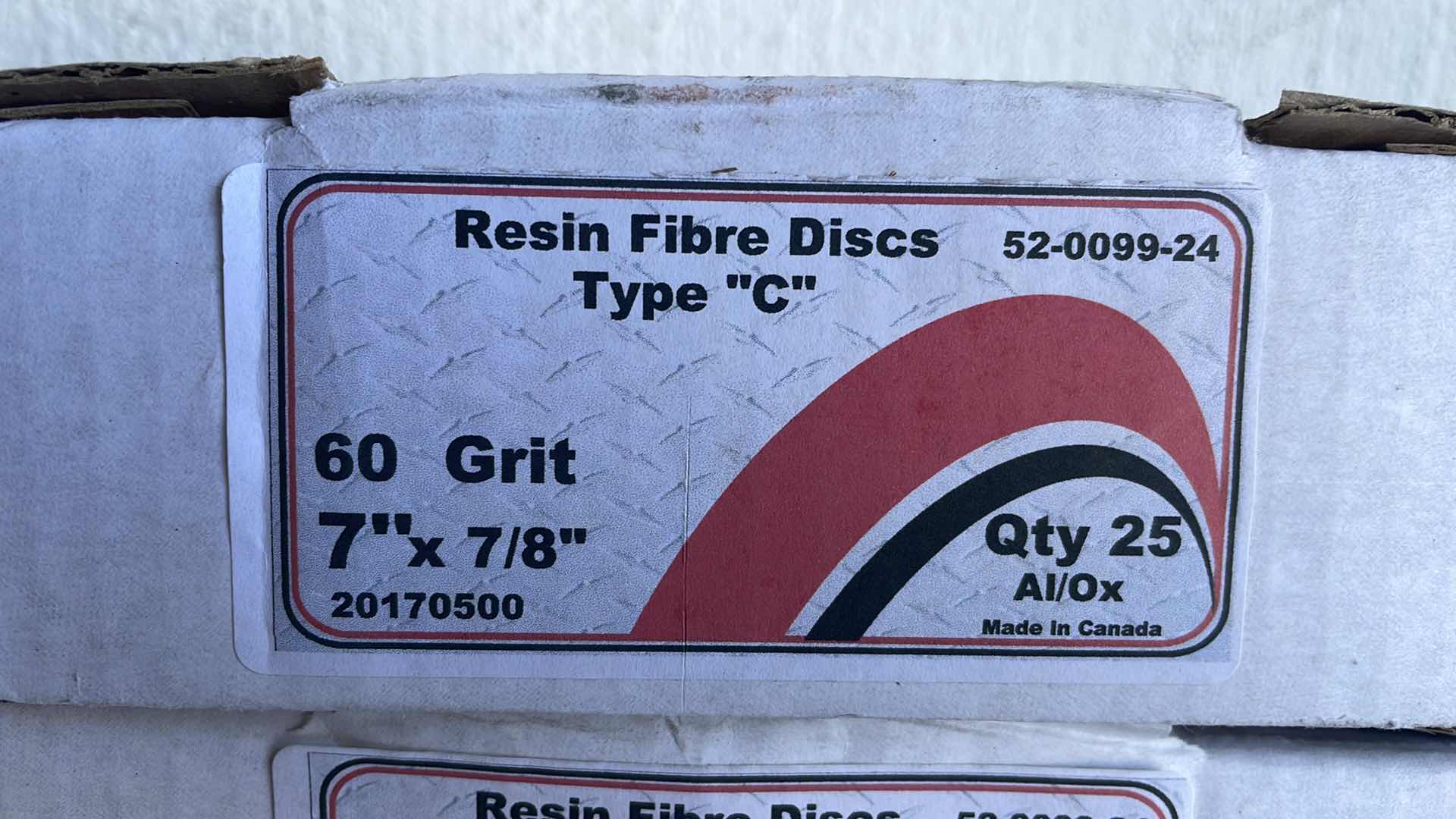 Photo 1 of 7" RESIN FIBRE FIBER DISC 60
GRIT 7/8" GRINDING
SANDING DISCS TYPE "C" (100)