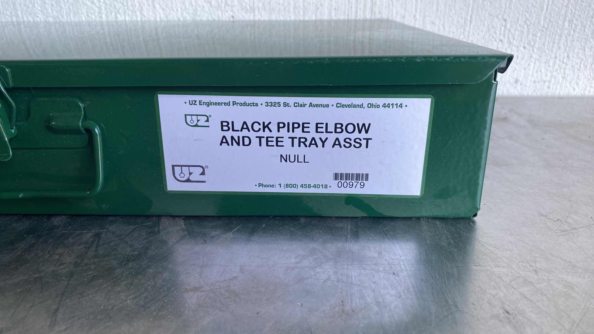 Photo 1 of ENGINEERED PRODUCTS BLACK PIPE ELBOW AND TEE TRAY ASST
