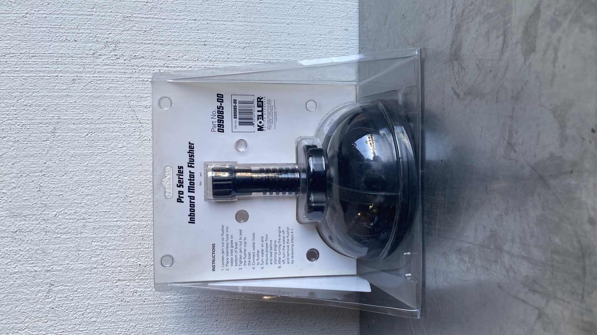 Photo 1 of MOELLER MARINE PRODUCTS INBOARD FLUSHER 099085-00