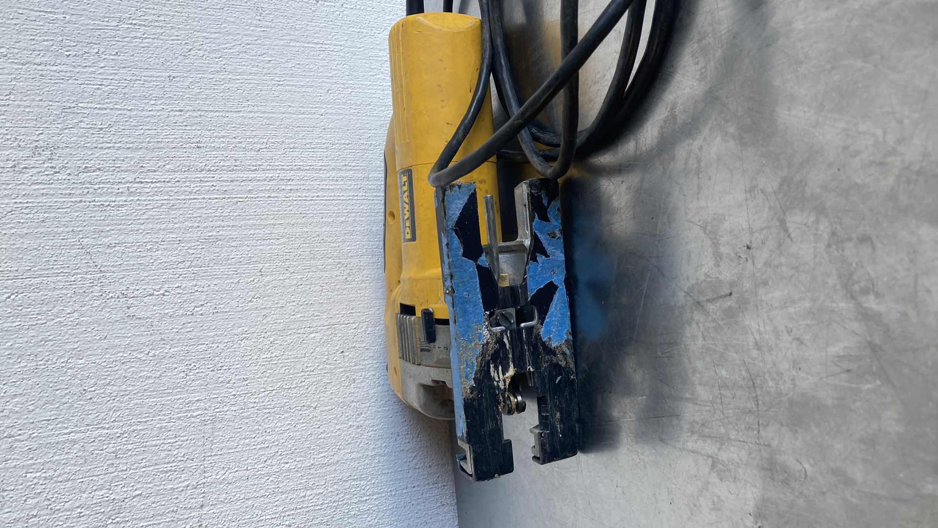 Photo 1 of 18V DEWALT VARIABLE SPEED 60mm JIG SAW DW321