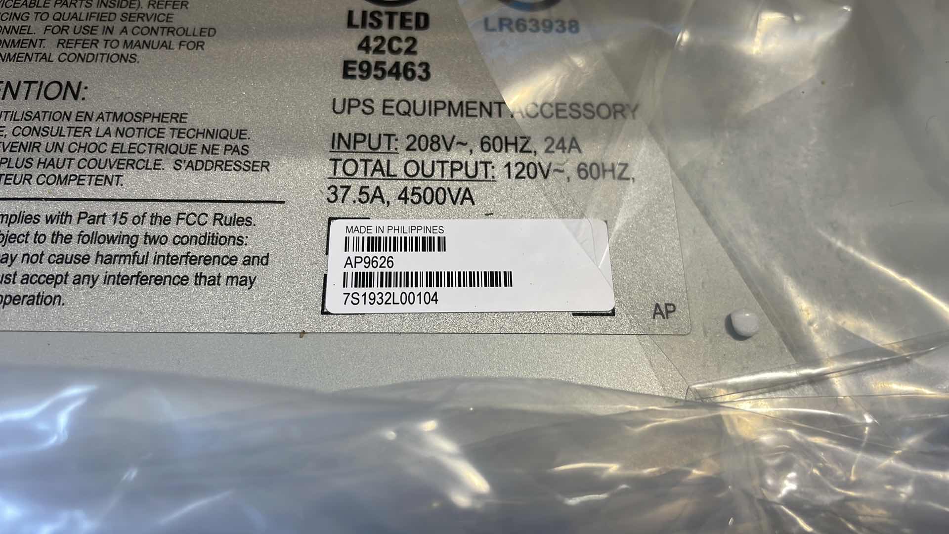 Photo 3 of APC AP9626 APC STEP-DOWN TRANSFORMER RM 2U 208V IN 120V OUT W/5-20 RECEPTACLES SN:751932L00104