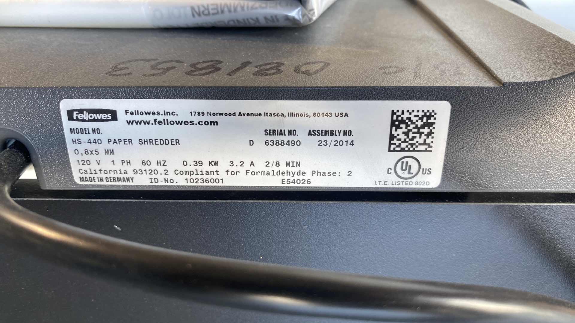 Photo 1 of FELLOWES PAPER SHREDDER HS-440