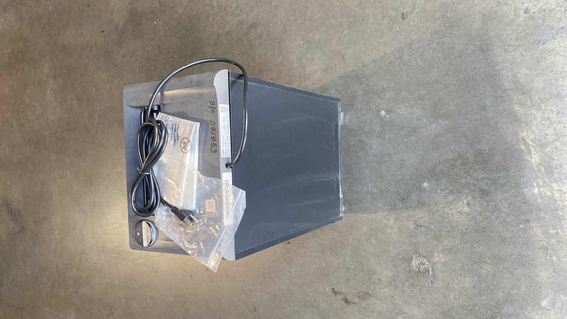 Photo 1 of FELLOWES PAPER SHREDDER HS-440