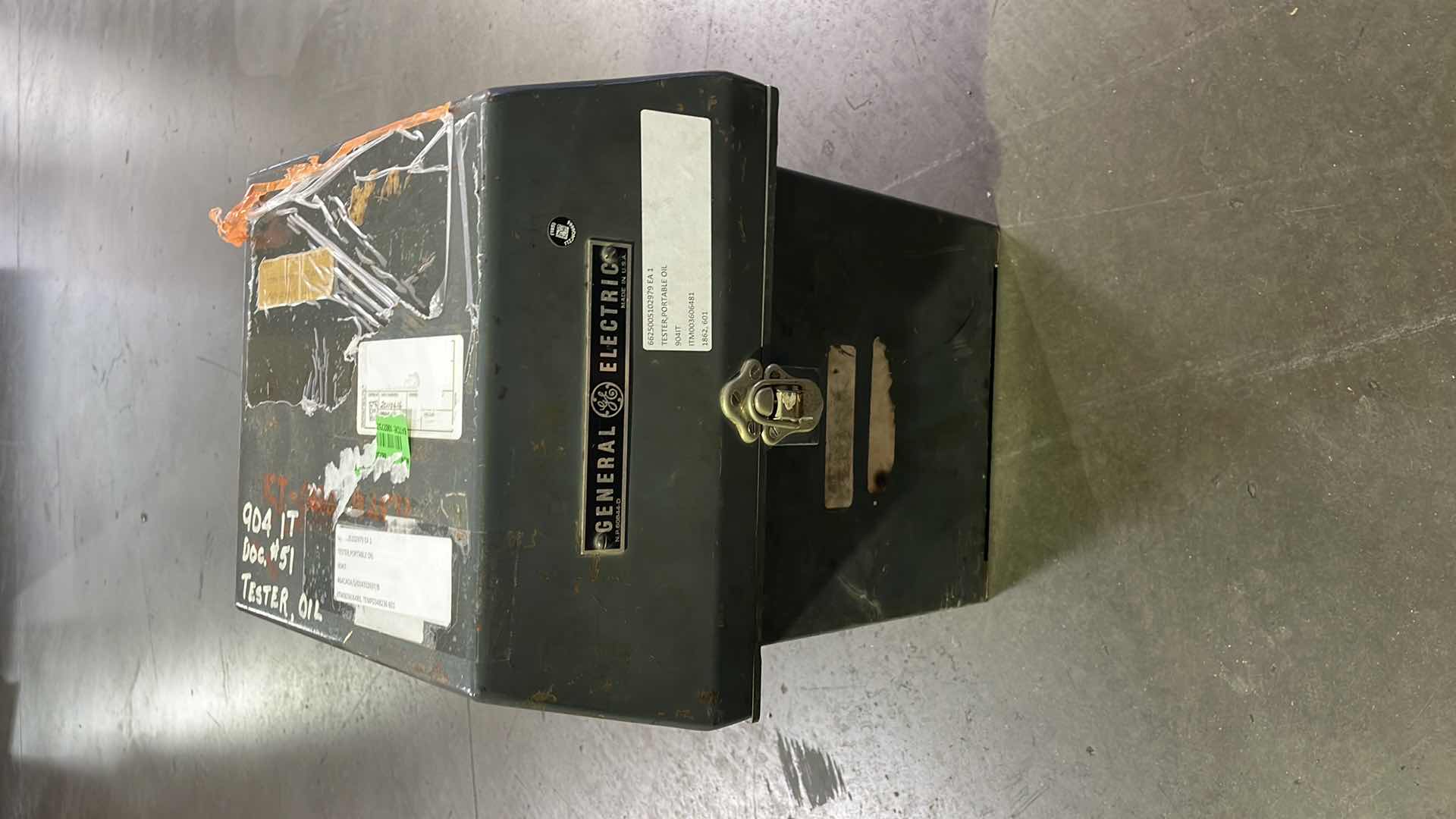 Photo 1 of GENERAL ELECTRIC PORTABLE OIL TESTER