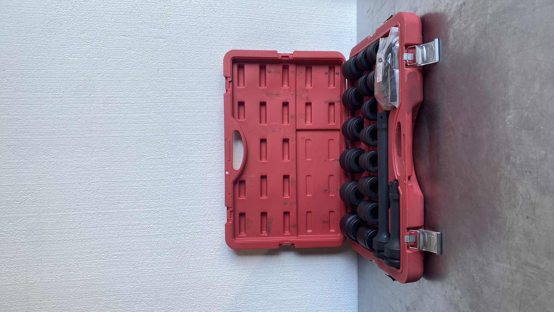 Photo 1 of KTI-35100 18 PIECE 1" DRIVE IMPACT SOCKET SET
3/4" THRU 2" W/ EXTENSIONS & CASE