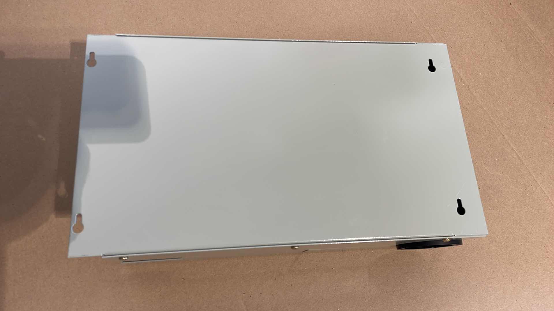 Photo 1 of CIRCA TELECOM 1890ECS1-50
BEP 50PR INDOOR 710 IN/66 OUT WITH
COVER SPLICE CHAMBER