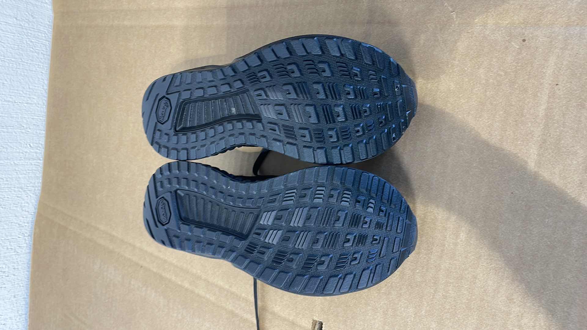 Photo 1 of EAGLE MOUNTAIN STEALTH ALL TERRAIN MILITARY CROSSOVER TRAINING SHOE
WOMENS 7R