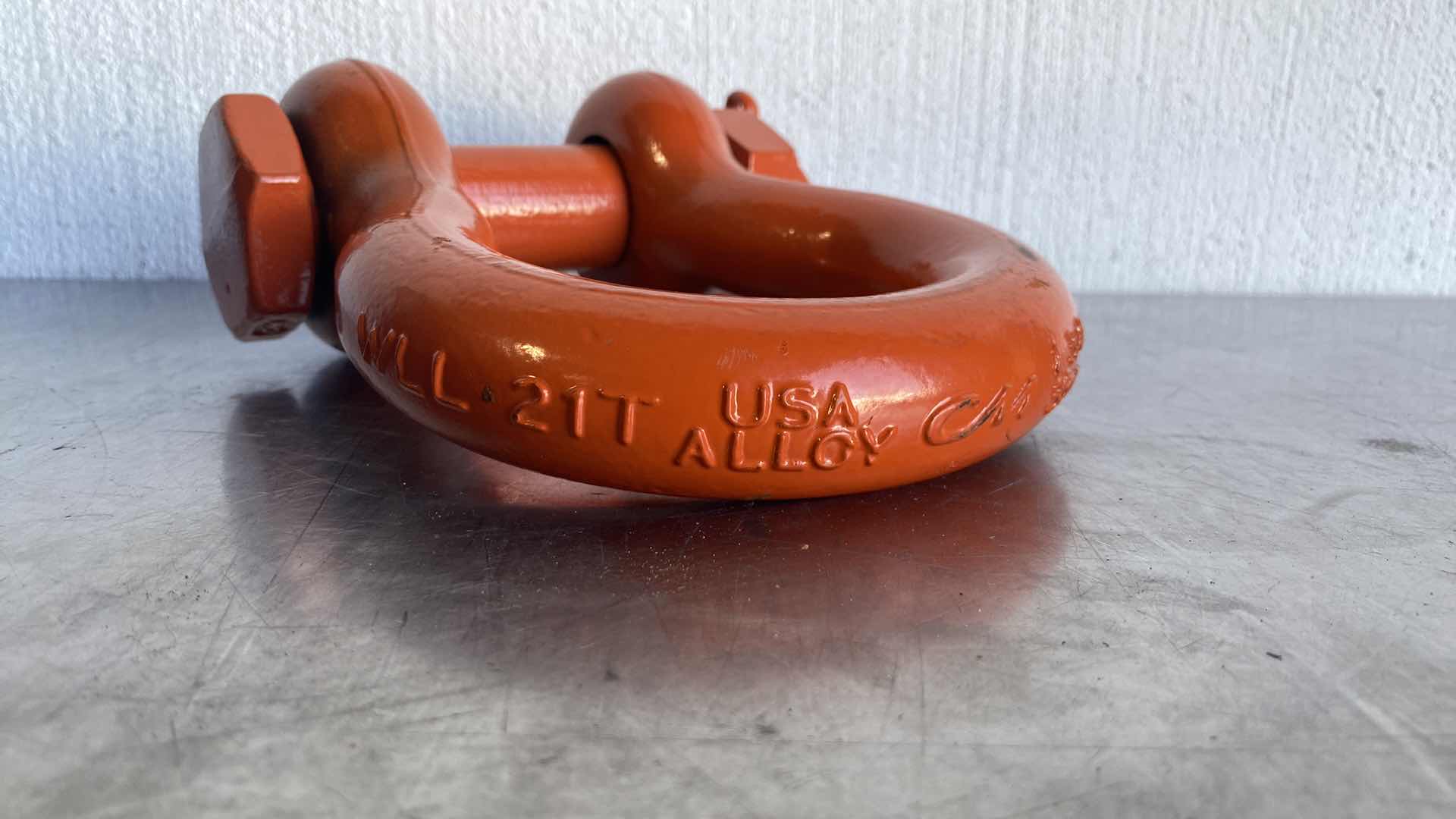 Photo 1 of CM USA ALLOY WLL 21TON BOLT SHACKLE 1-3/8