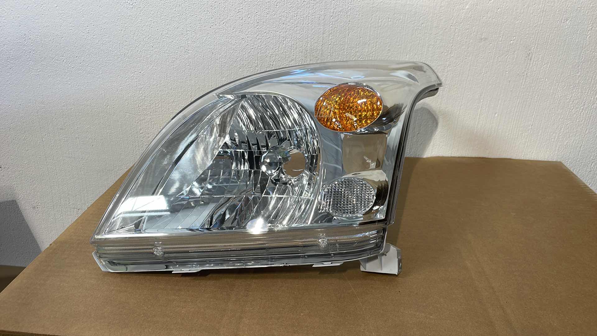 View 1 of GENUINE TOYOTA LEXAS 81170-6A051 HEAD LAMP DRIVERS SIDE
