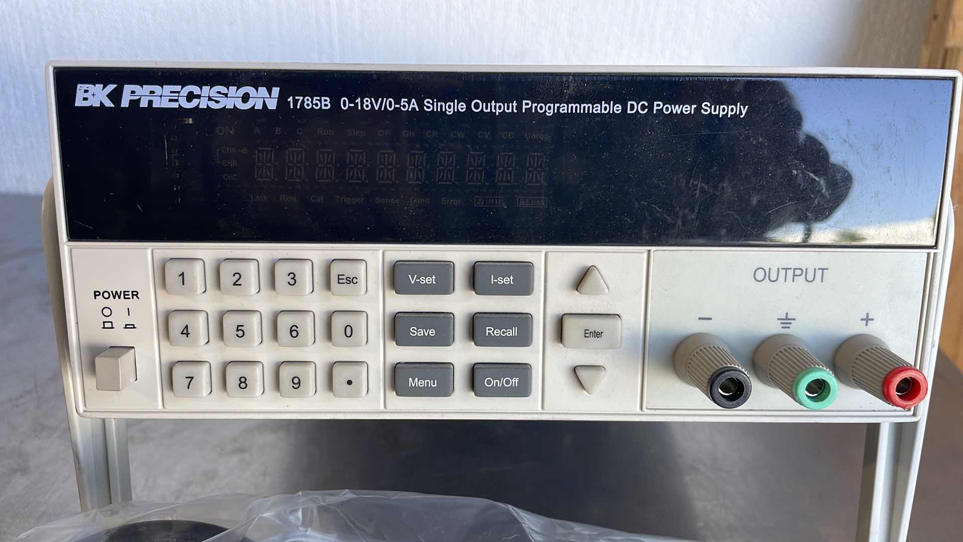 Photo 1 of BK PRECISION 1785B 0-18V/0-5A SINGLE OUTPUT PROGRAMMABLE DC POWER SUPPLY