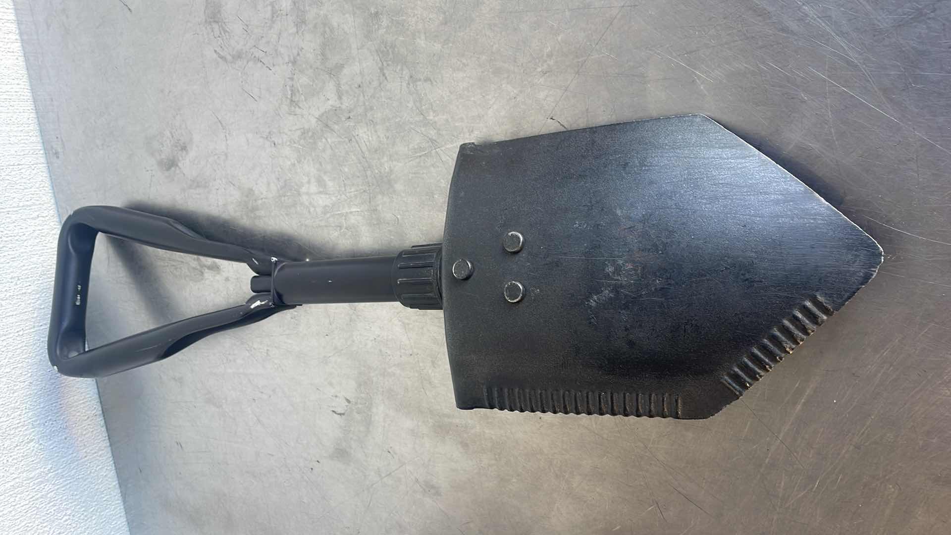 Photo 3 of AMES ENTRENCHING TOOL