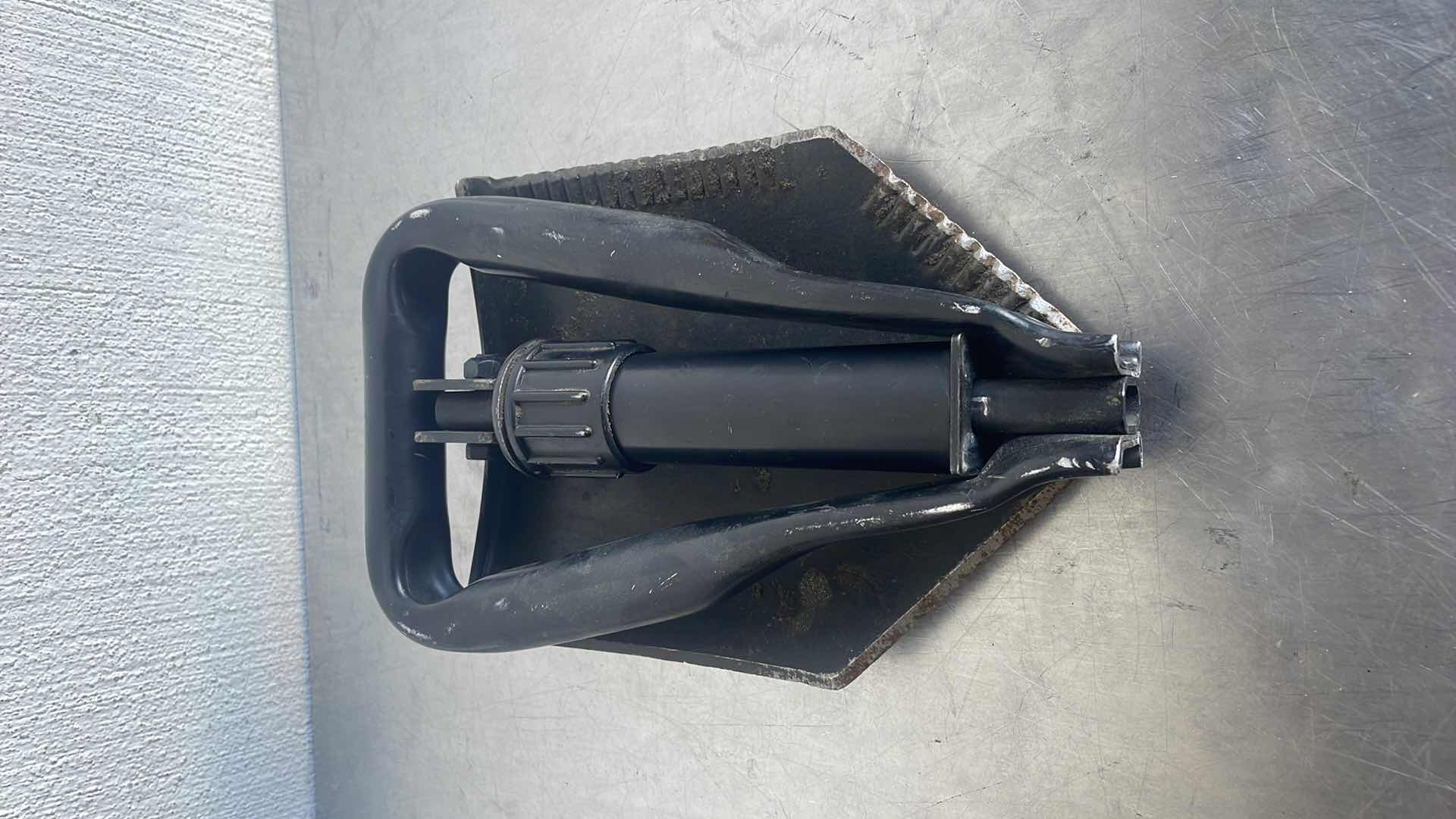 Photo 1 of AMES ENTRENCHING TOOL