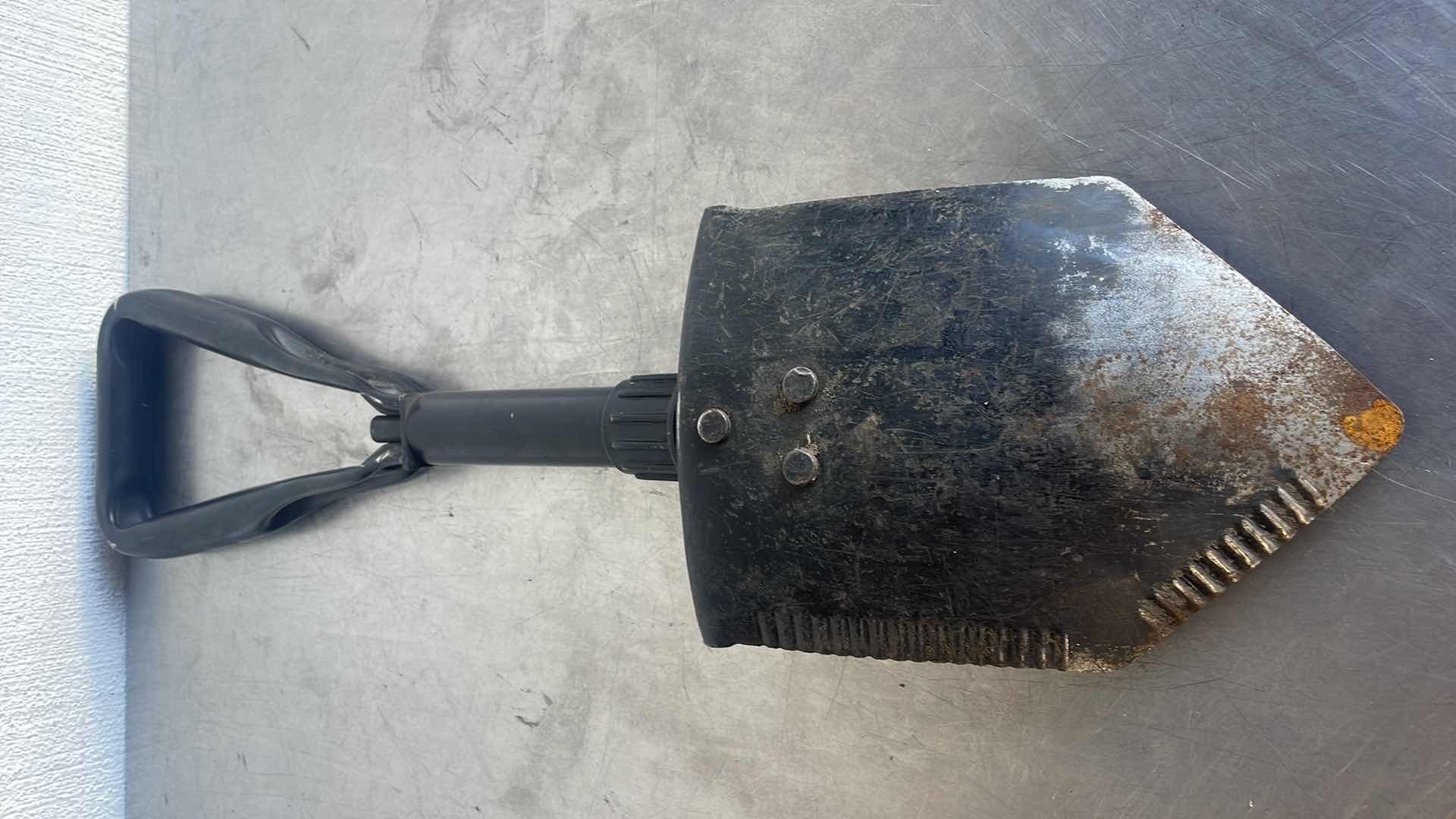 Photo 1 of AMES ENTRENCHING TOOL