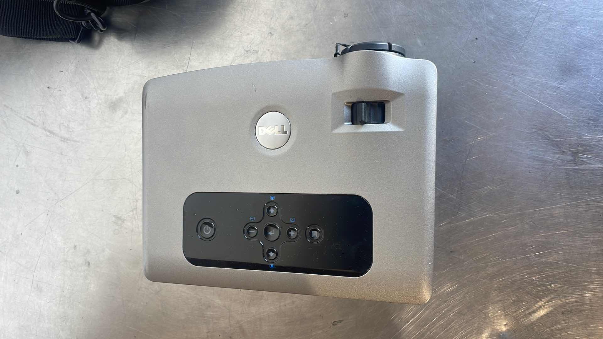 Photo 1 of DELL DLP FEONT PROJECTOR MODEL 3400MP