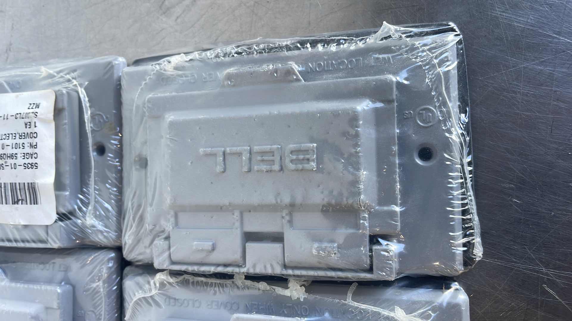 Photo 1 of BELL SINGLE GANG WEATHERPROOF OUTDOOR DEVICE COVER 5101-0(10)