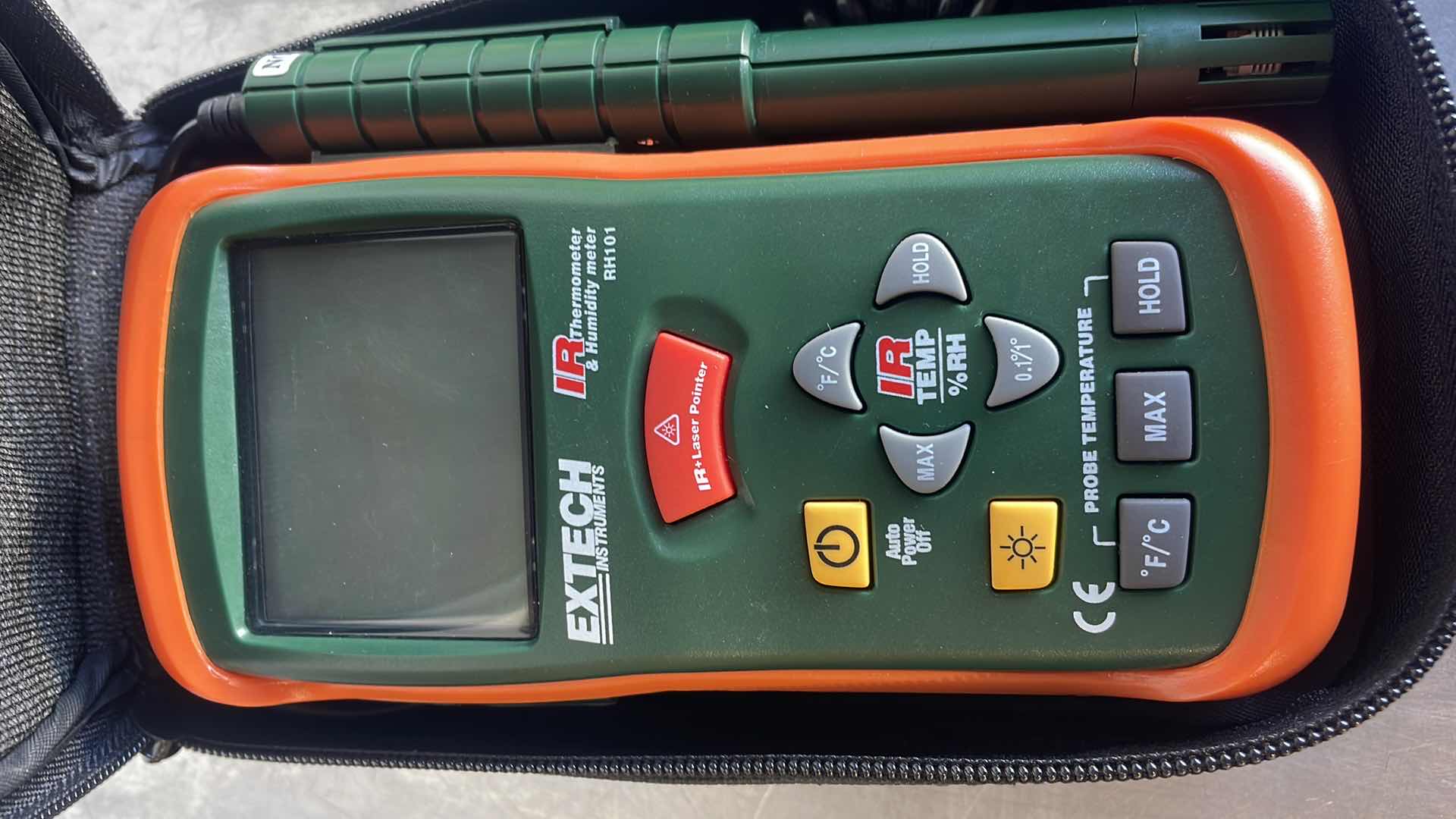 Photo 1 of IR THERMOMETER & HUMIDITY METER RH101