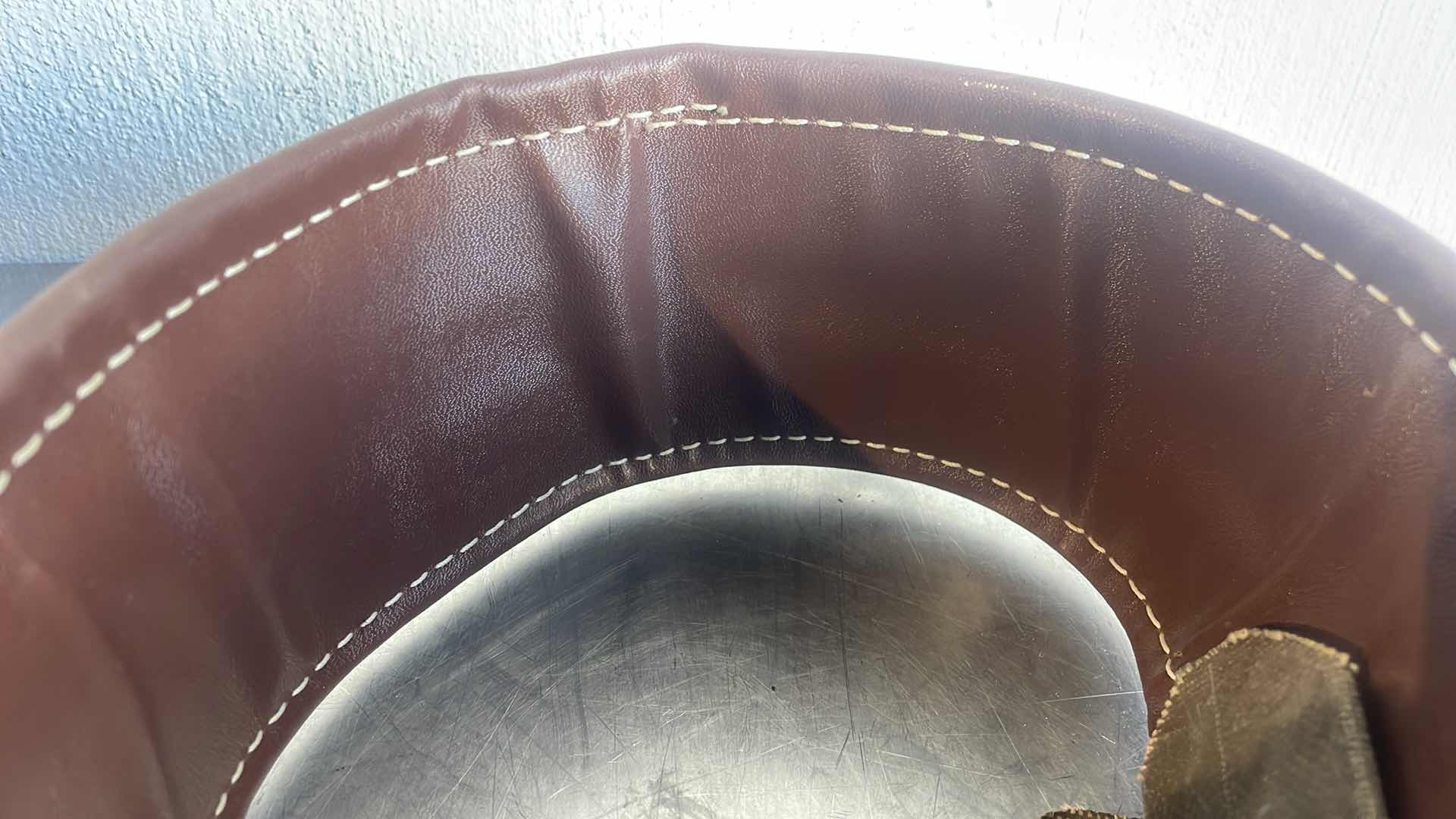 Photo 1 of BUCKINGHAM POLE CLIMBING LINEMANS SAFETY BELT SIZE 42