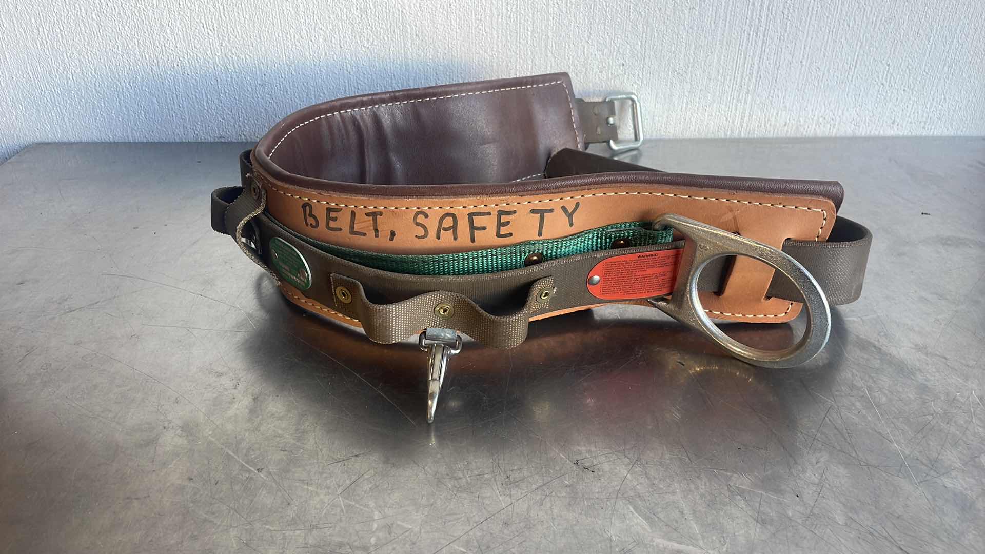 Photo 1 of BUCKINGHAM POLE CLIMBING LINEMANS SAFETY BELT SIZE 42
