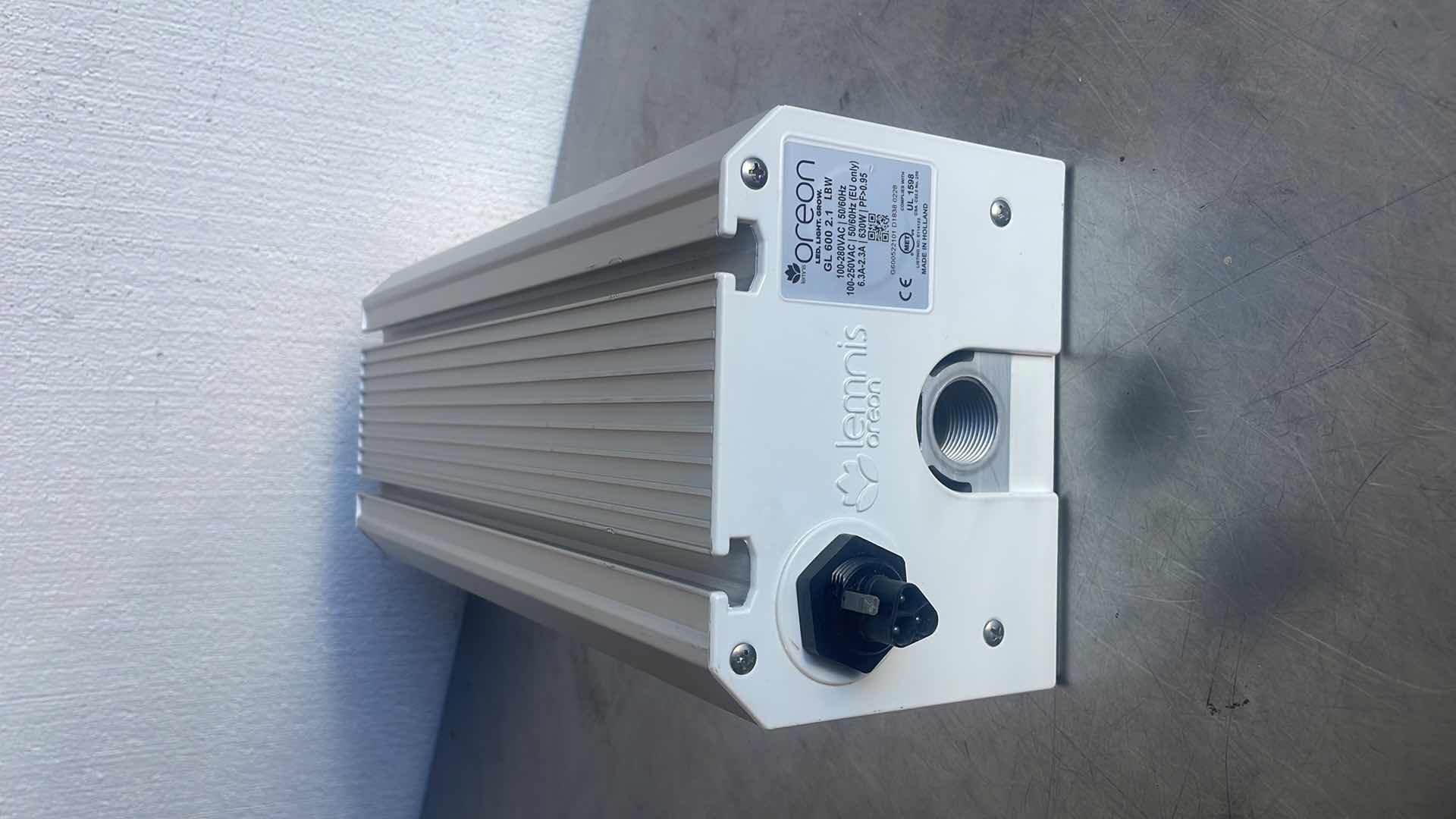 Photo 1 of LEMNIS OREON GL 600 2.1 LBW LED GREENHOUSE GROW LIGHT WATER-COOLED630W