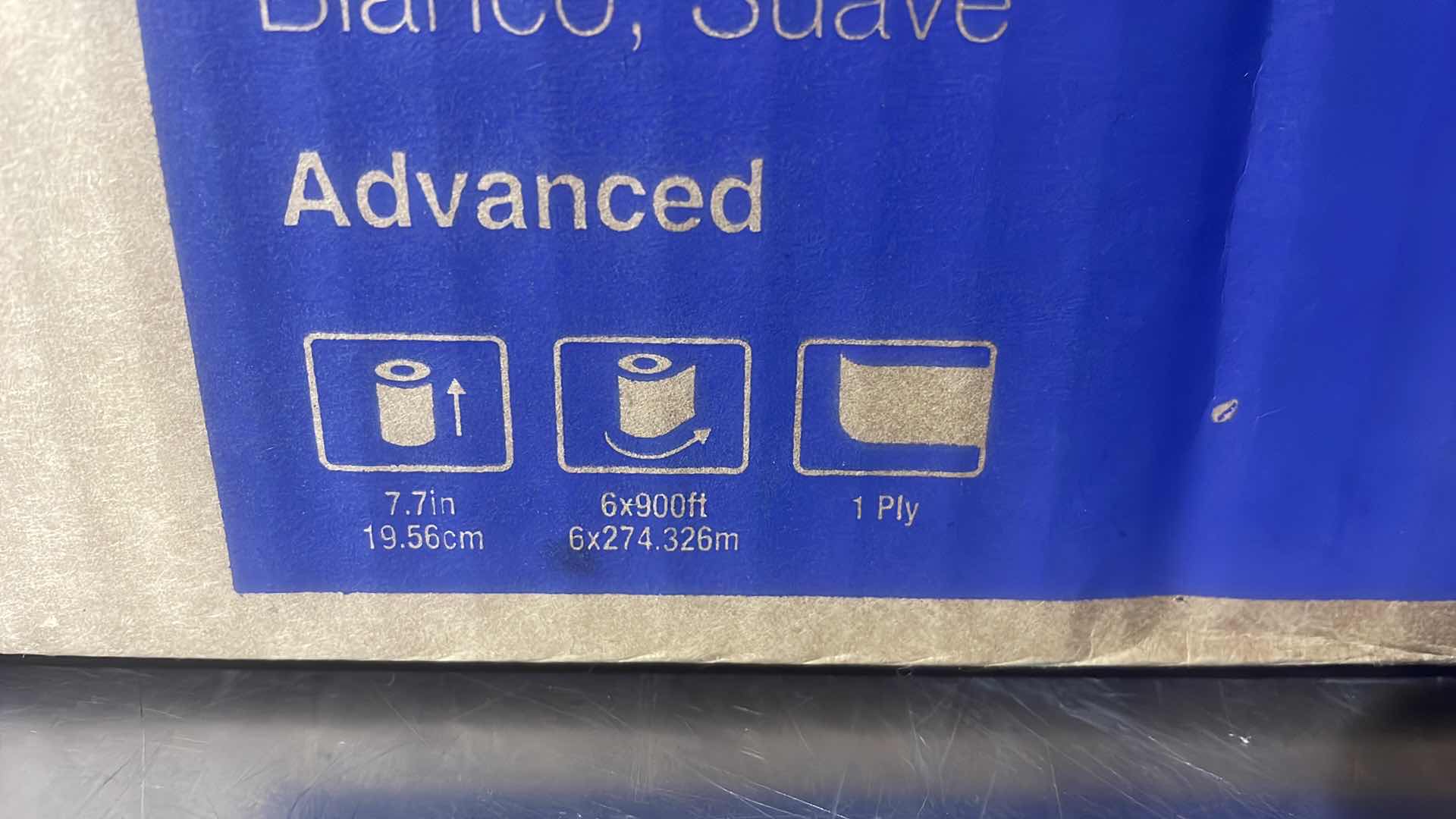 Photo 1 of TORK® DELUXE ROLL TOWELS - 7.7" X 900' 6/CT