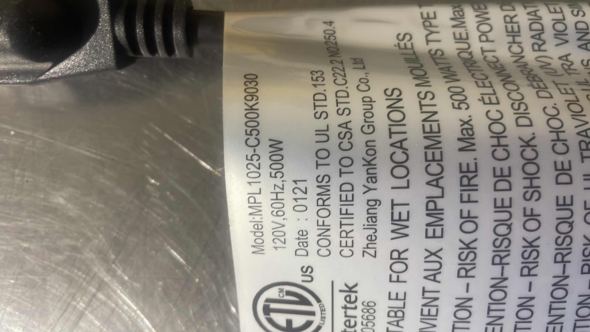 Photo 1 of HALOGEN HAND LIGHT MODEL:MPL1025-C500K9030
120V,60Hz, 500W